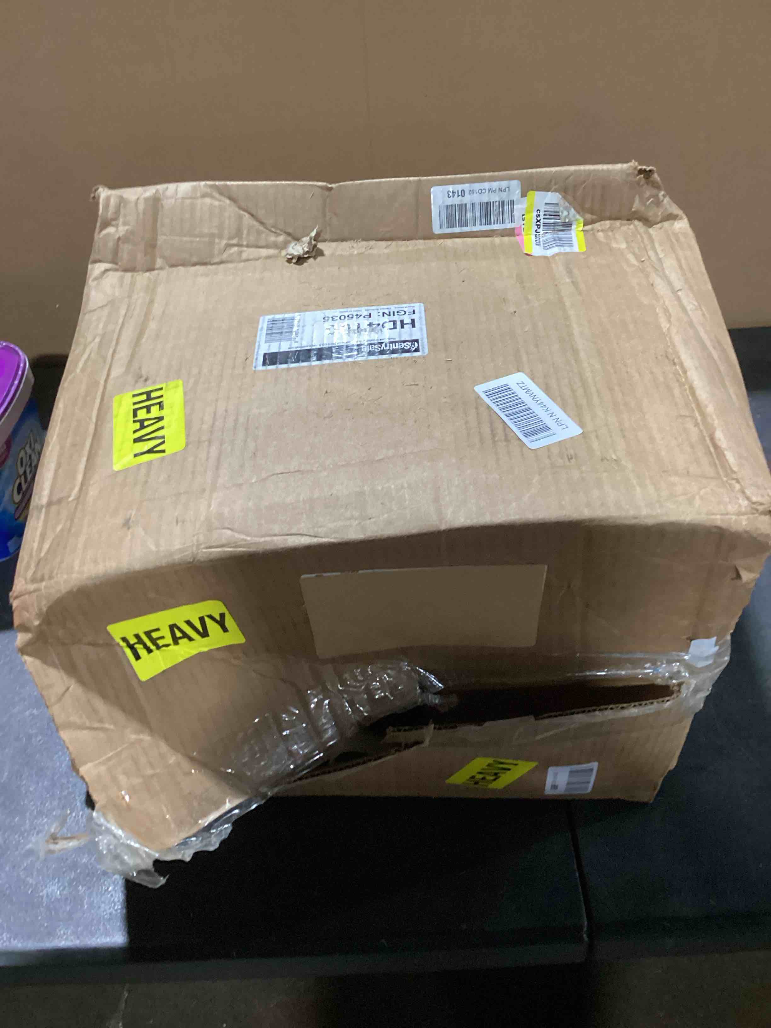 https://s3.amazonaws.com/lotting-images-prod/bidfta/GRA3550328_1747660833038.jpeg