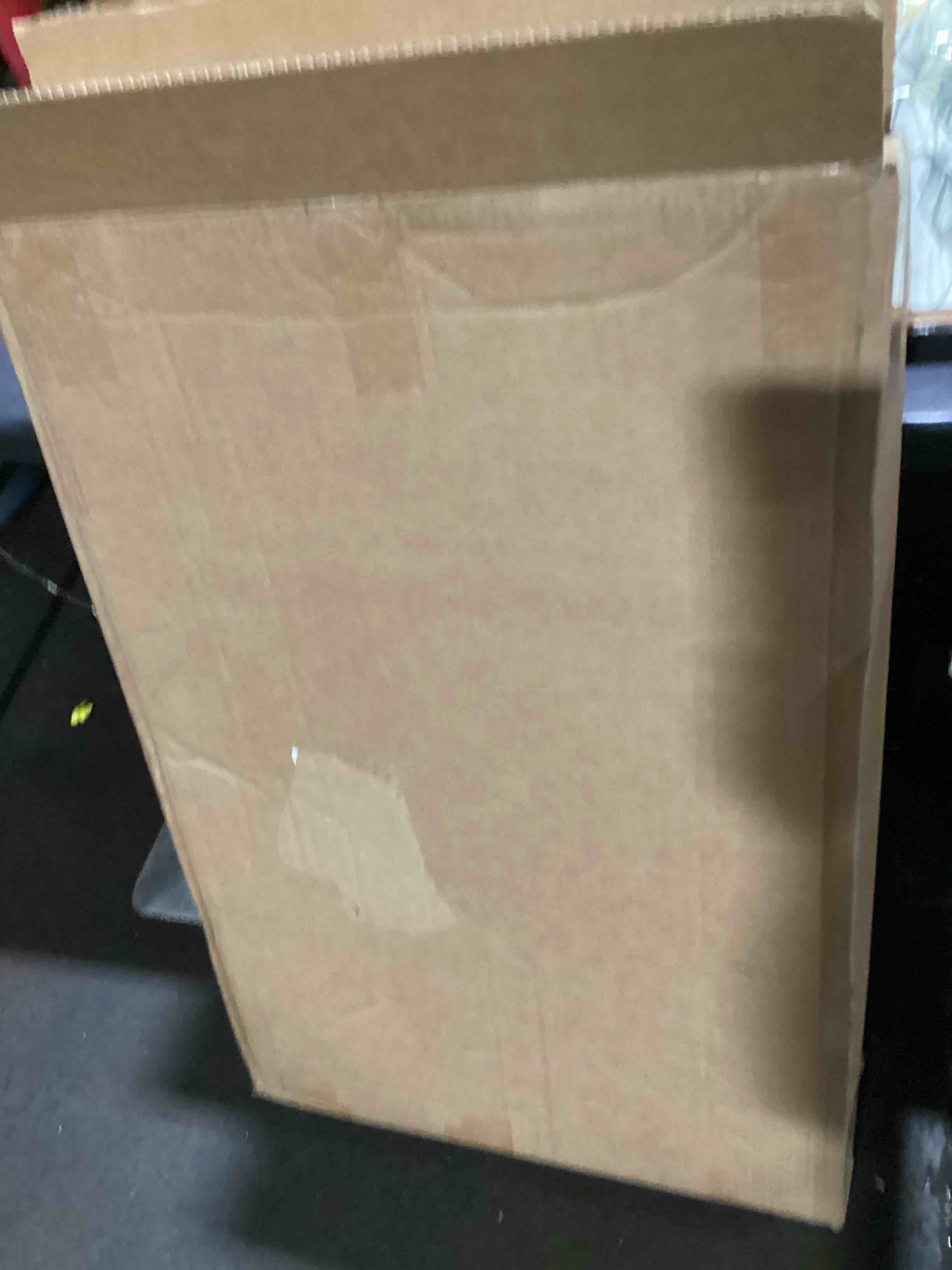 https://s3.amazonaws.com/lotting-images-prod/bidfta/GRA3552569_1750270179597.jpeg
