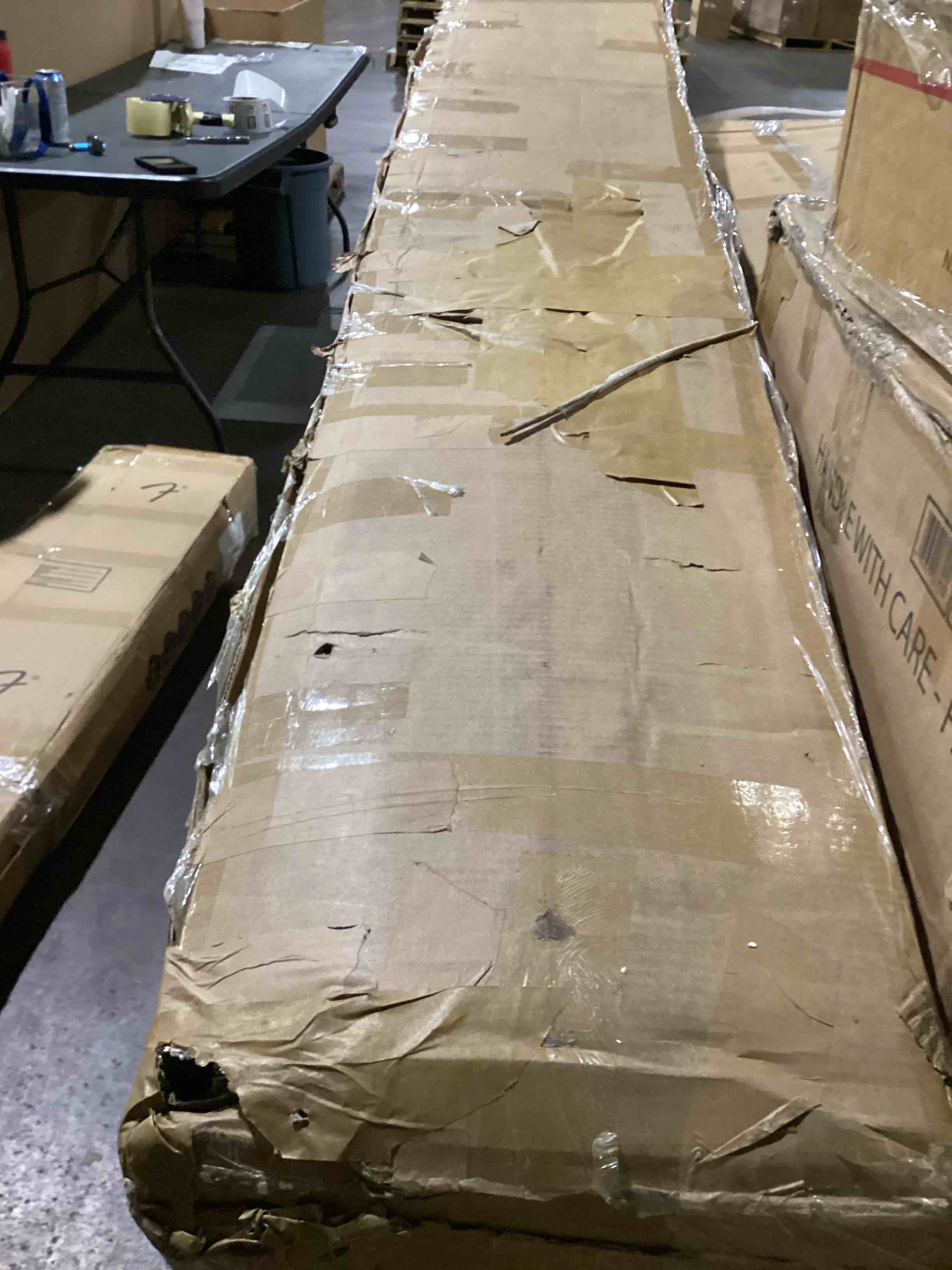 https://s3.amazonaws.com/lotting-images-prod/bidfta/GRA3552598_1750335163090.jpeg