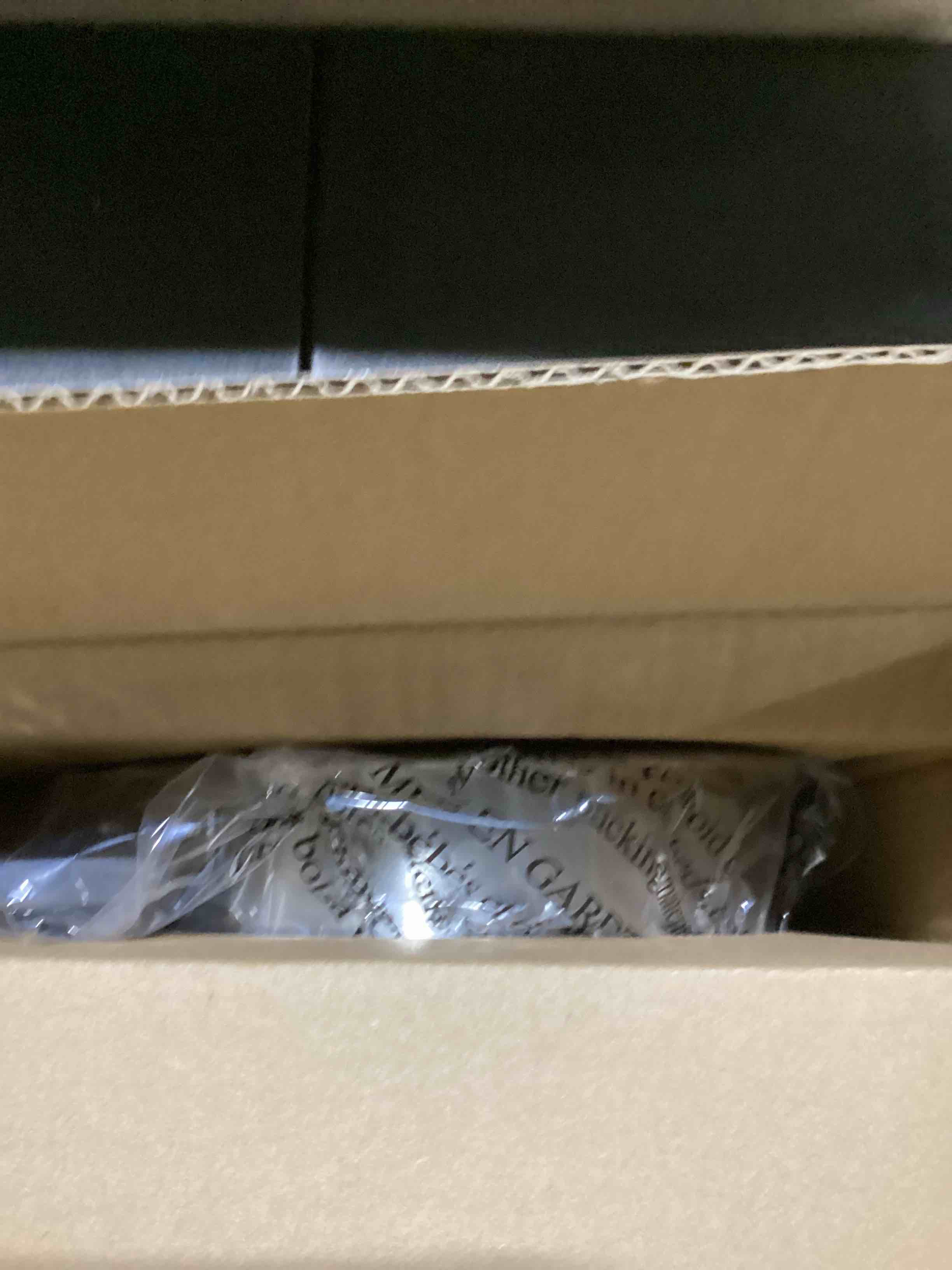 https://s3.amazonaws.com/lotting-images-prod/bidfta/GRA3552701_1750679372992.jpeg