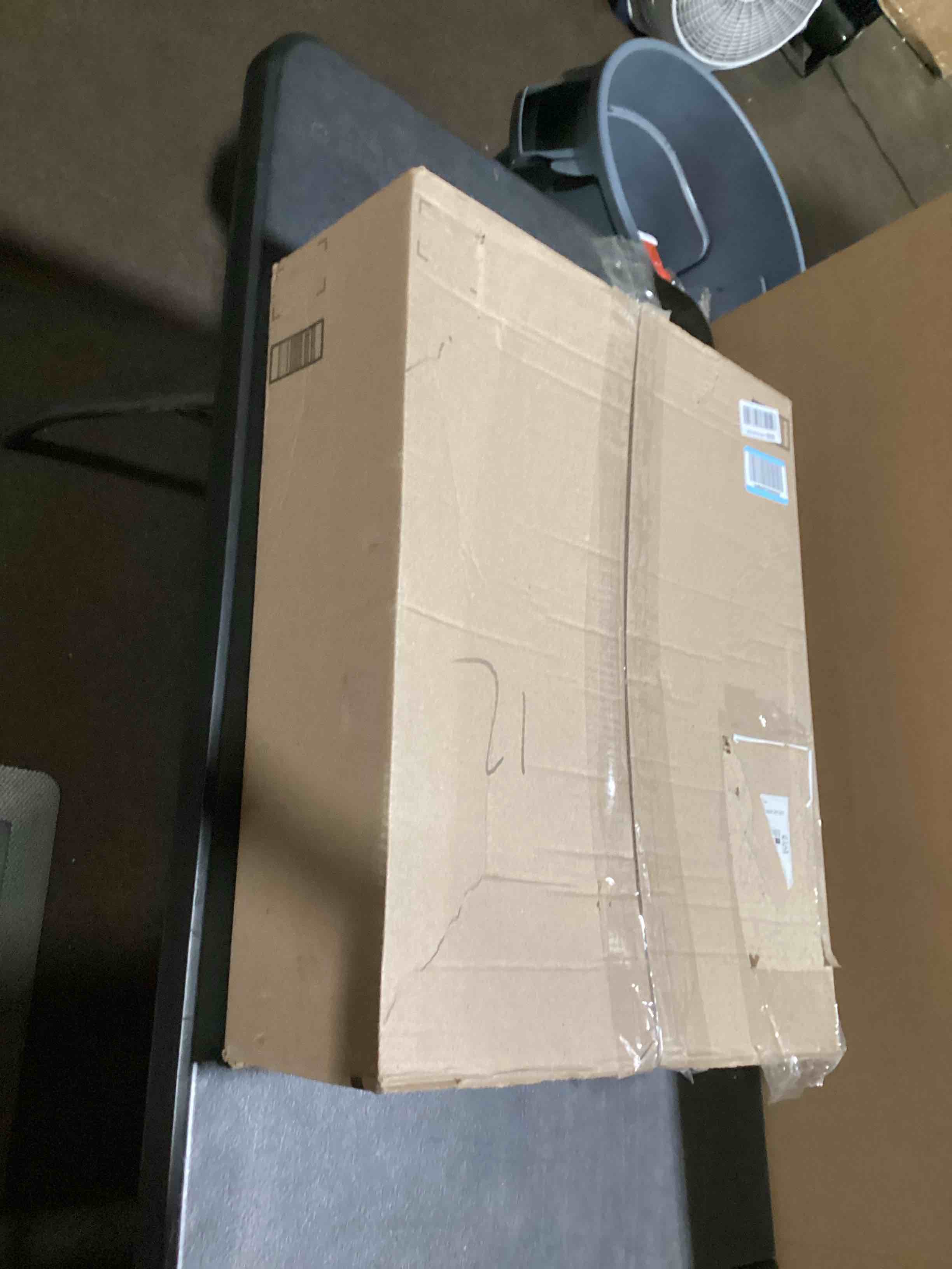 https://s3.amazonaws.com/lotting-images-prod/bidfta/GRA3552845_1750763584051.jpeg