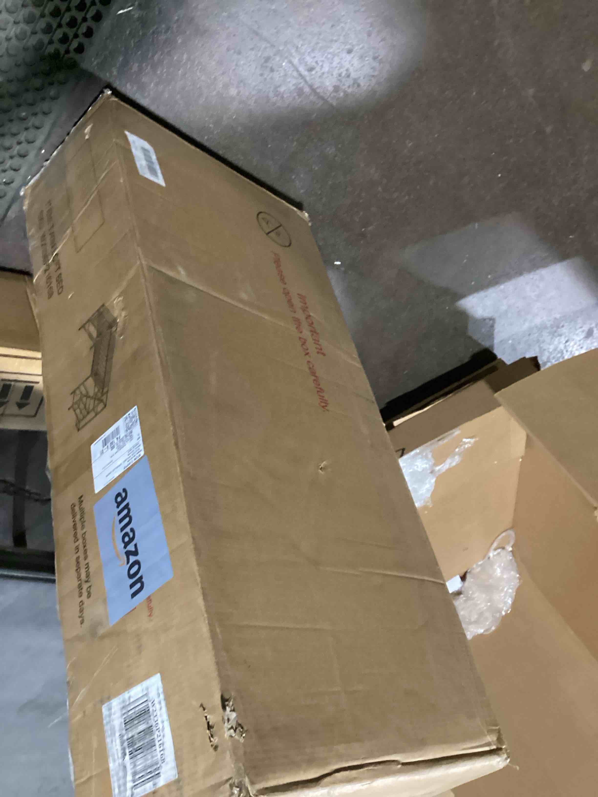 https://s3.amazonaws.com/lotting-images-prod/bidfta/GRA3553116_1745930879452.jpeg