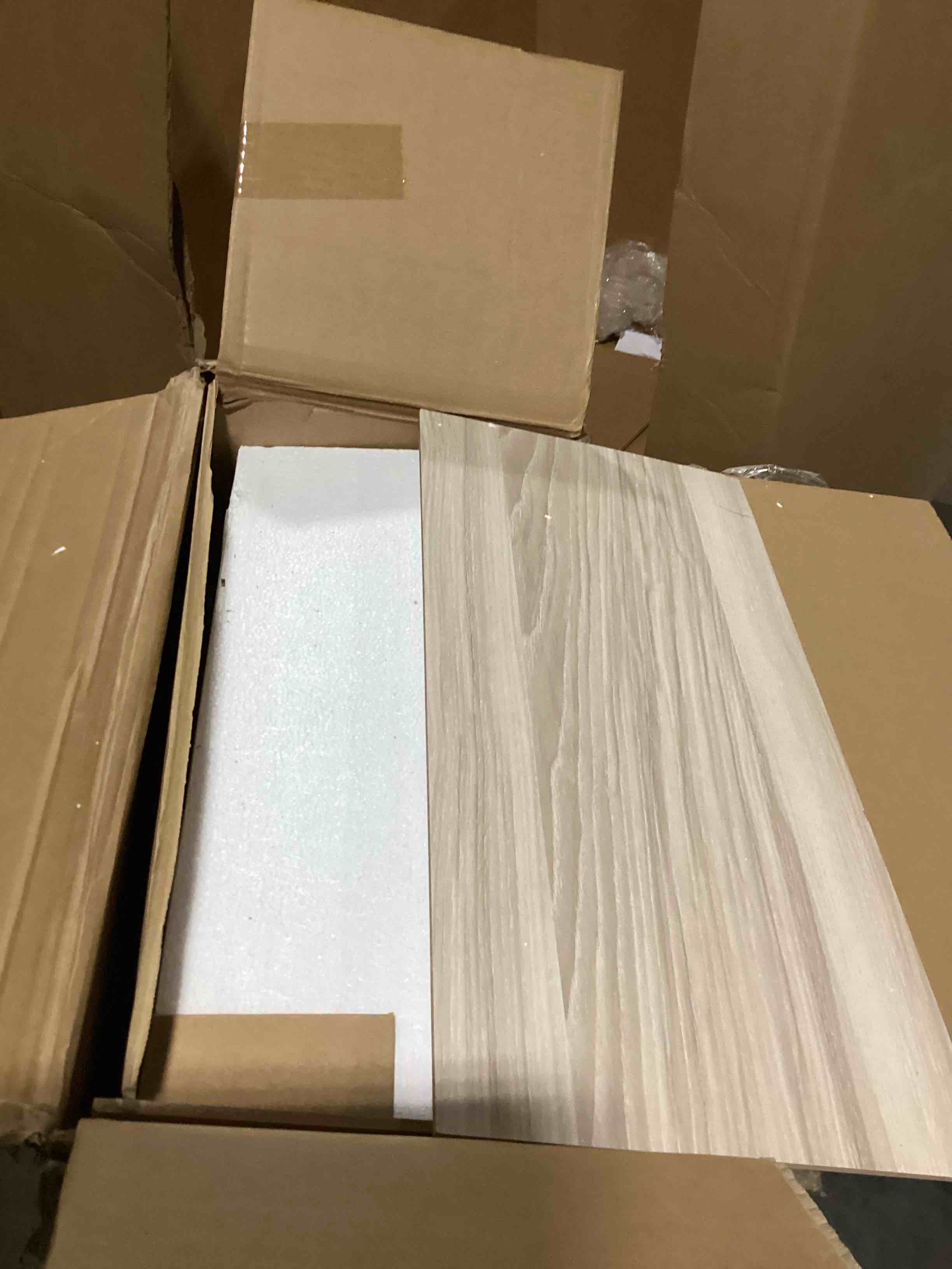 https://s3.amazonaws.com/lotting-images-prod/bidfta/GRA3553116_1745930924527.jpeg