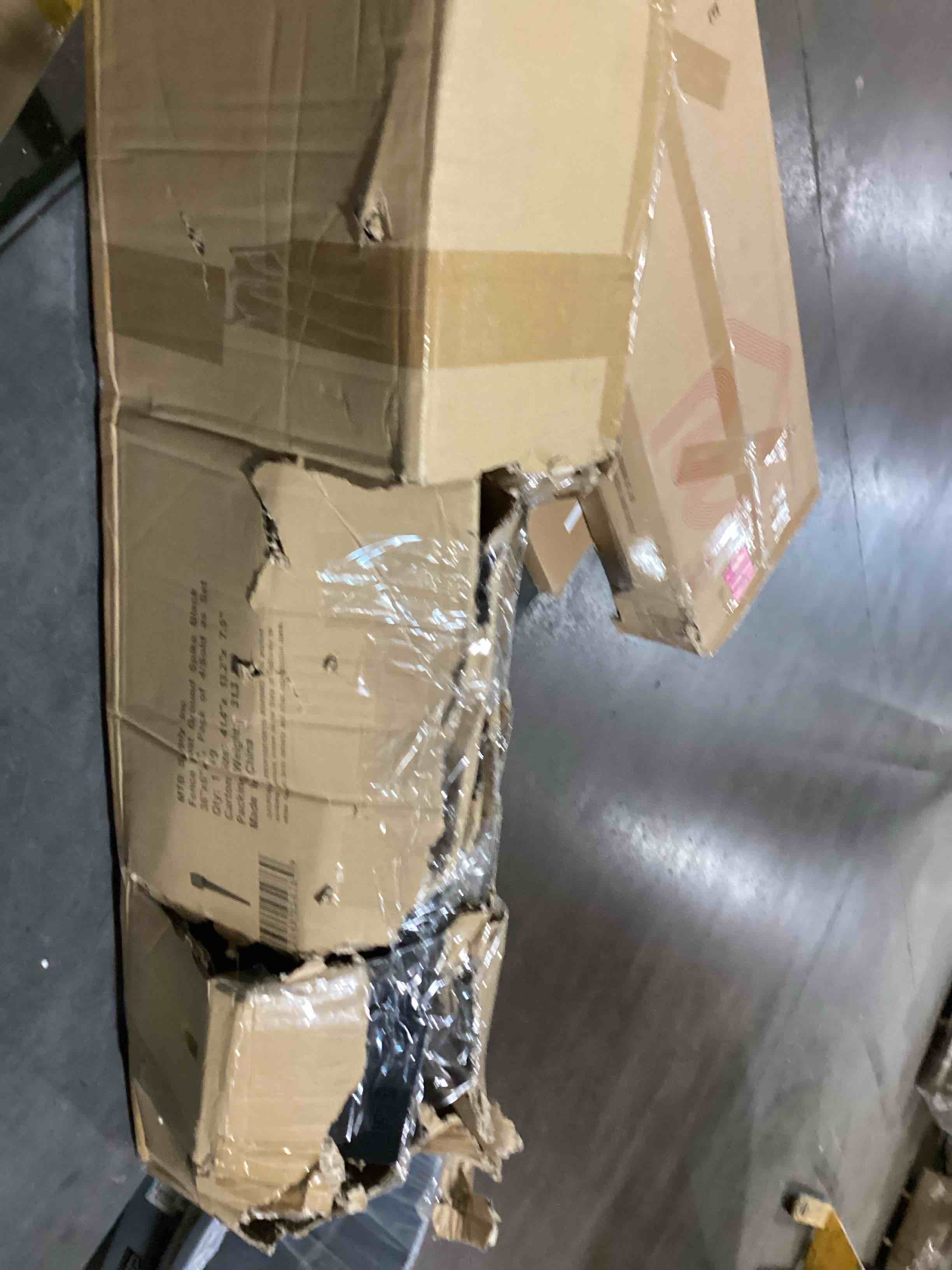 https://s3.amazonaws.com/lotting-images-prod/bidfta/GRA3553252_1746017510456.jpeg