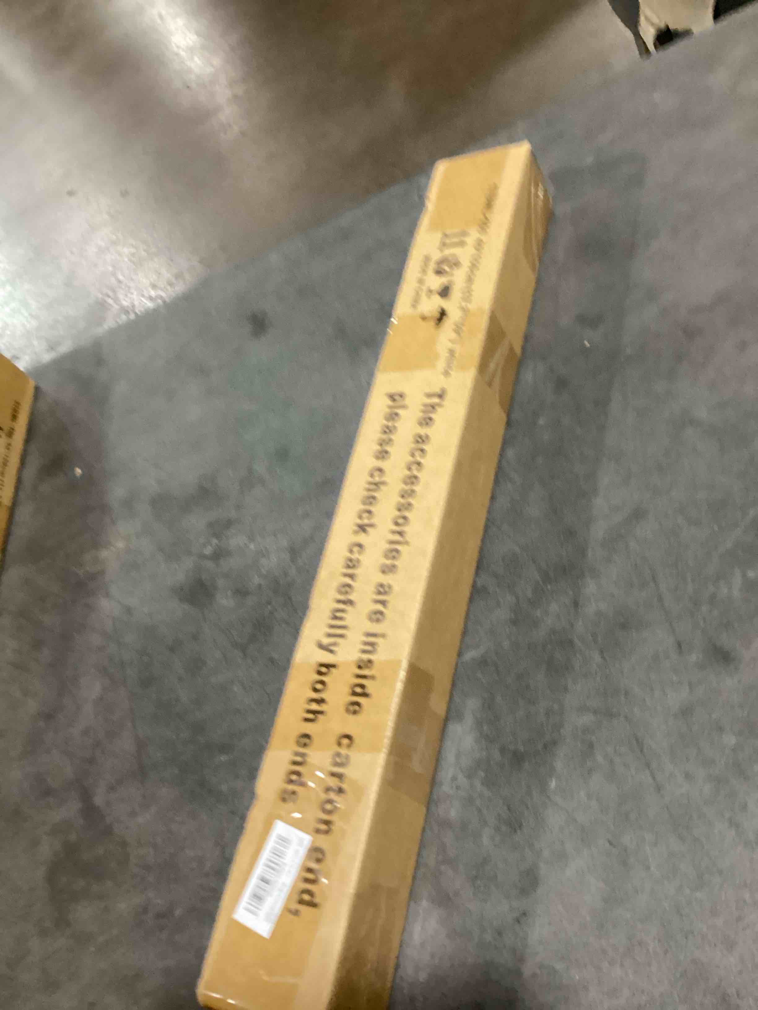 https://s3.amazonaws.com/lotting-images-prod/bidfta/GRA3553345_1746036555120.jpeg