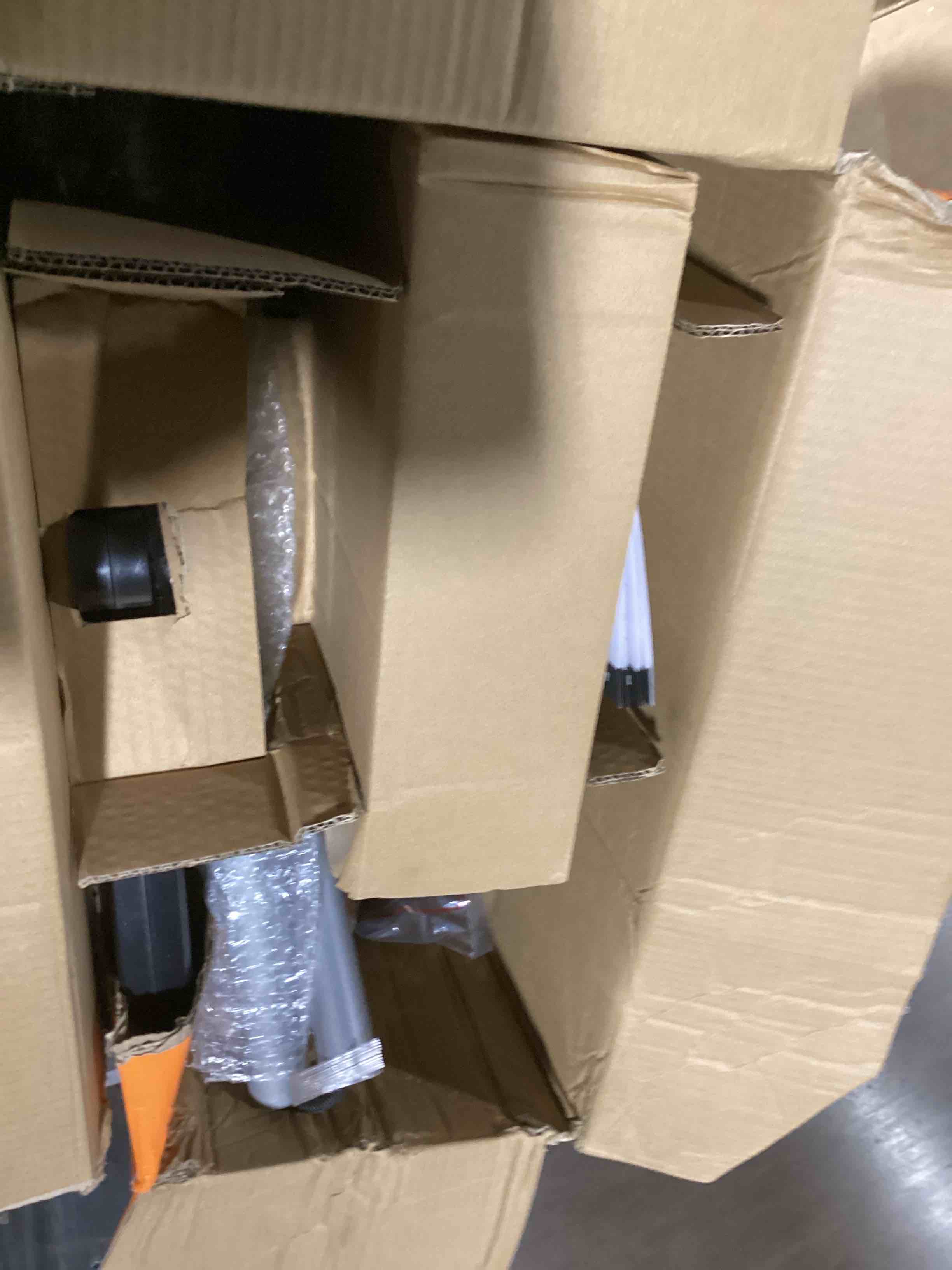 https://s3.amazonaws.com/lotting-images-prod/bidfta/GRA3553462_1746115381984.jpeg