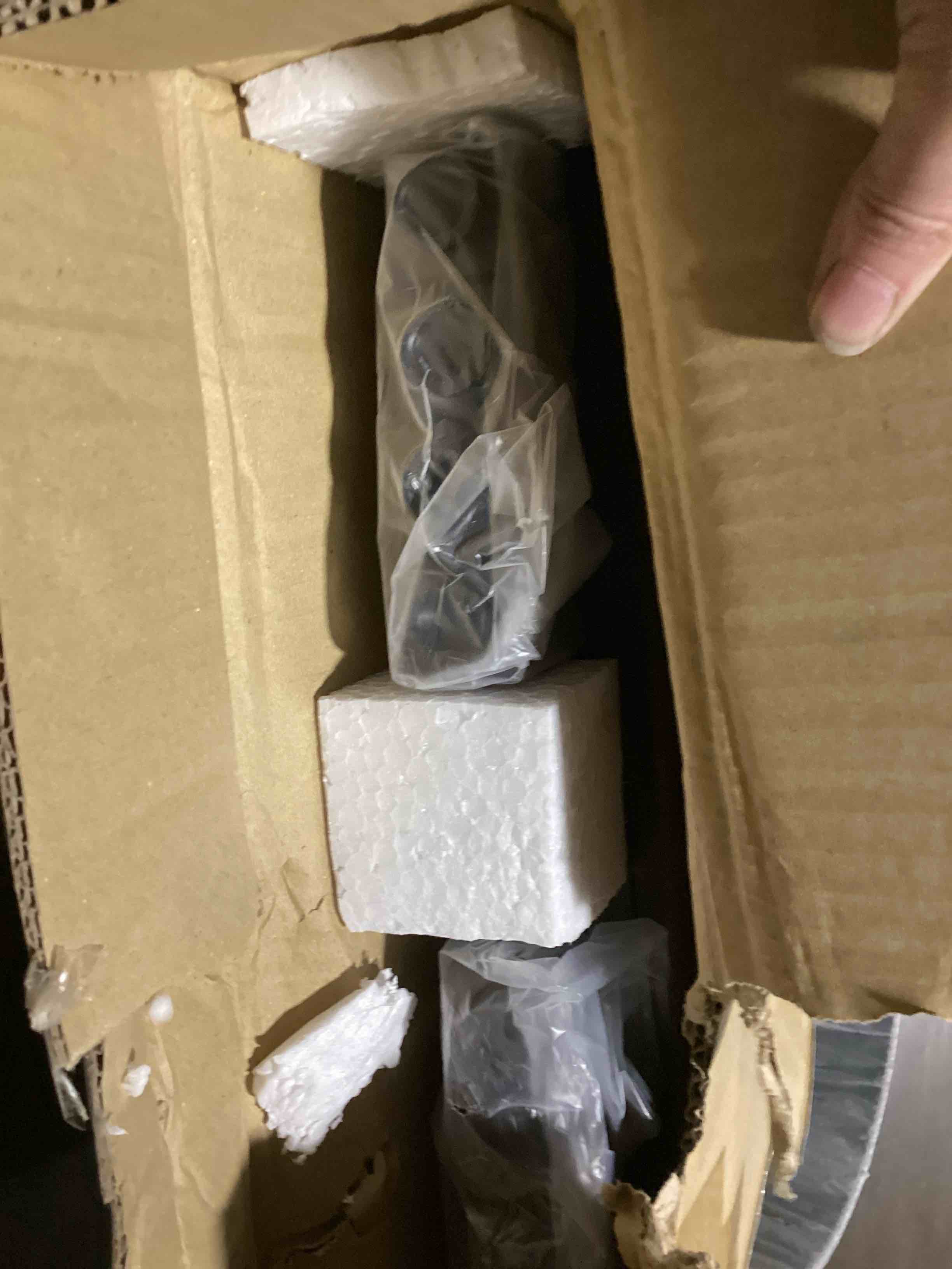https://s3.amazonaws.com/lotting-images-prod/bidfta/GRA3553523_1746126784522.jpeg