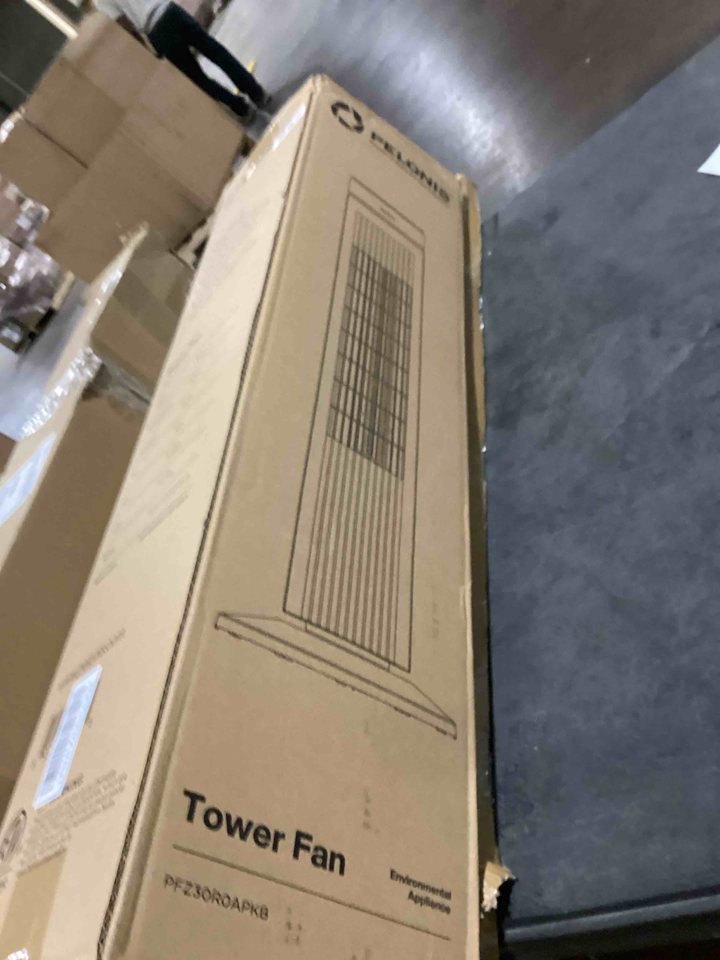 https://s3.amazonaws.com/lotting-images-prod/bidfta/GRA3553529_1746127781443.jpeg