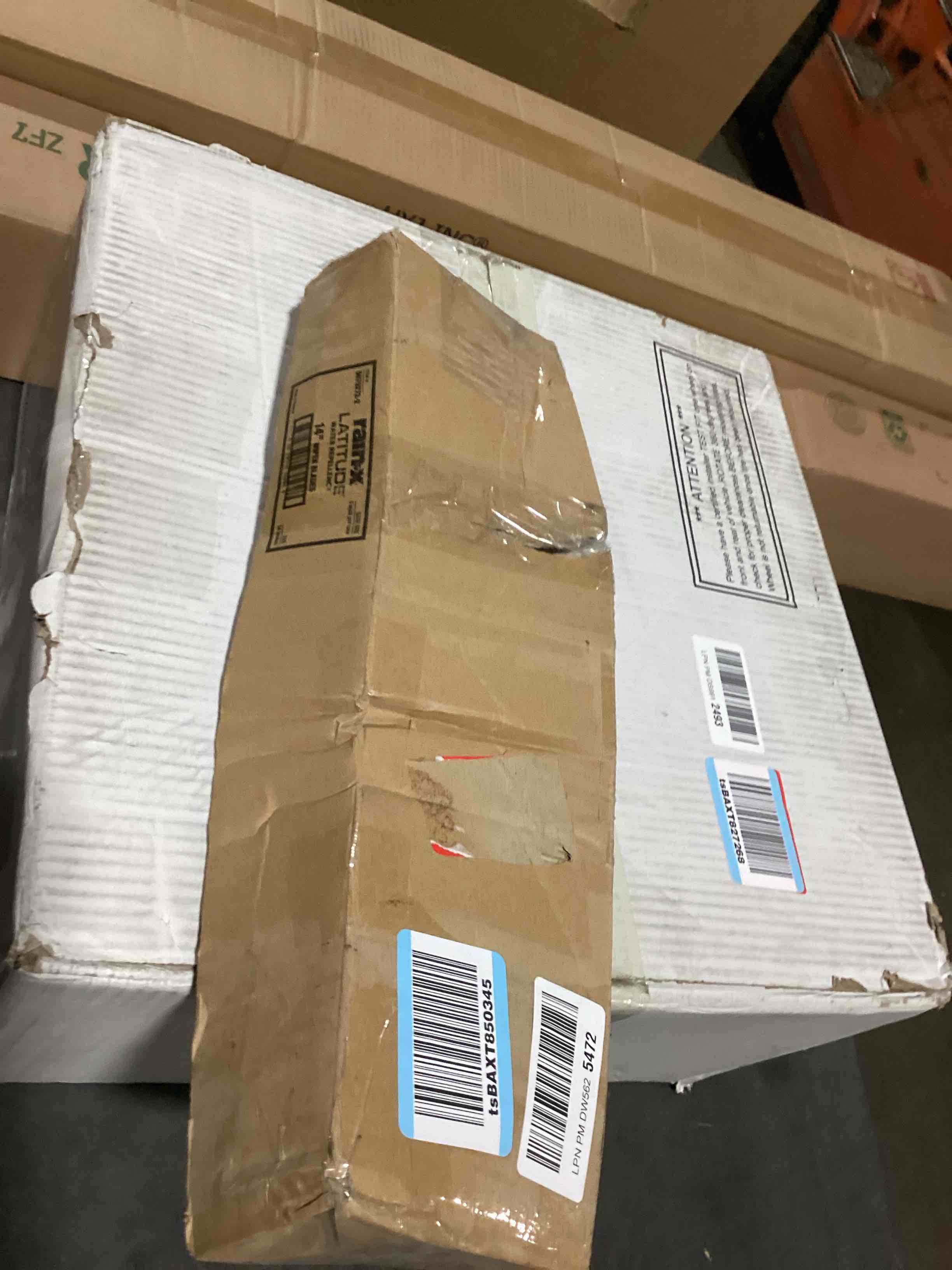 https://s3.amazonaws.com/lotting-images-prod/bidfta/GRA3553545_1746183932986.jpeg