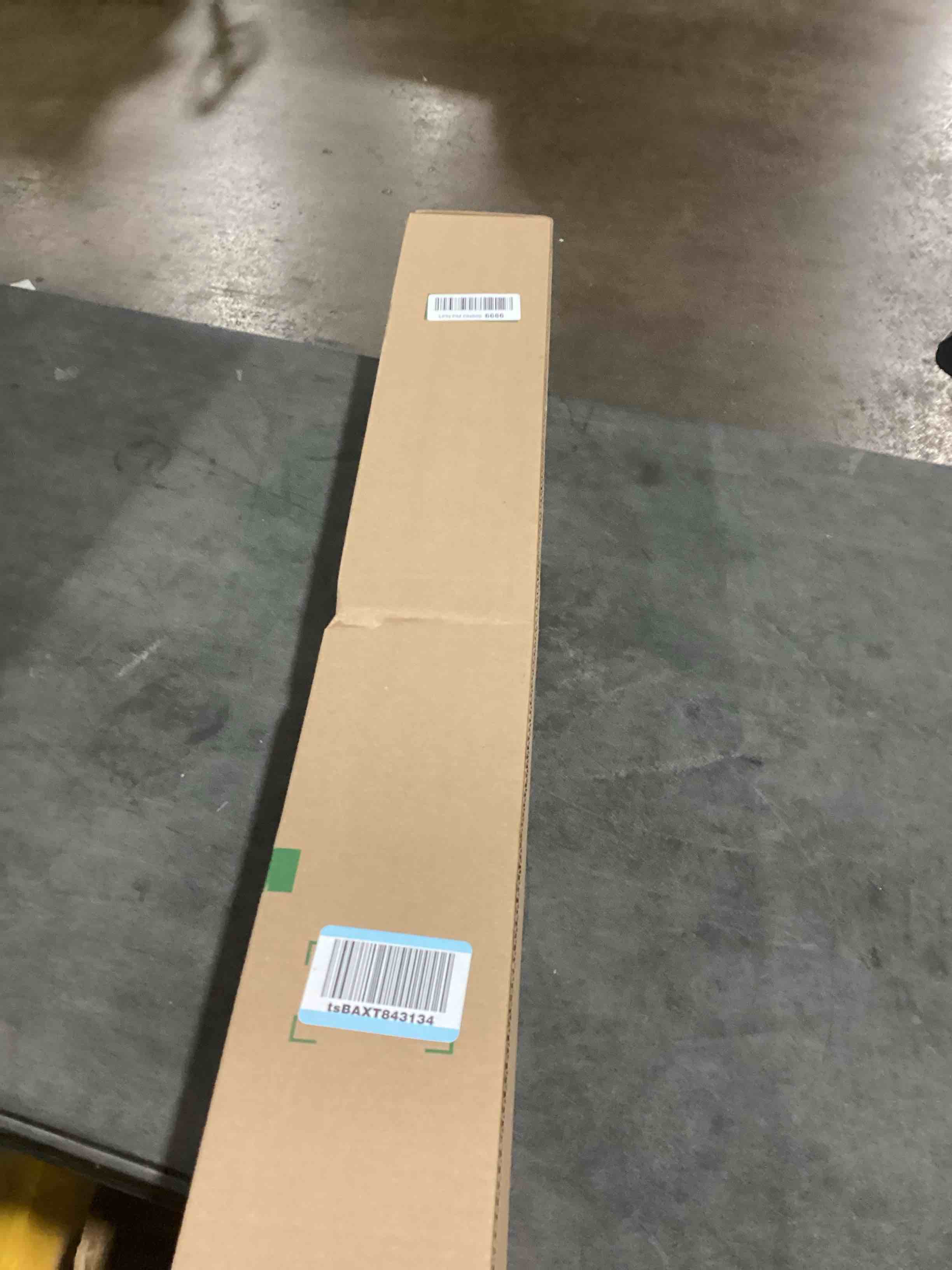https://s3.amazonaws.com/lotting-images-prod/bidfta/GRA3553564_1746187005521.jpeg