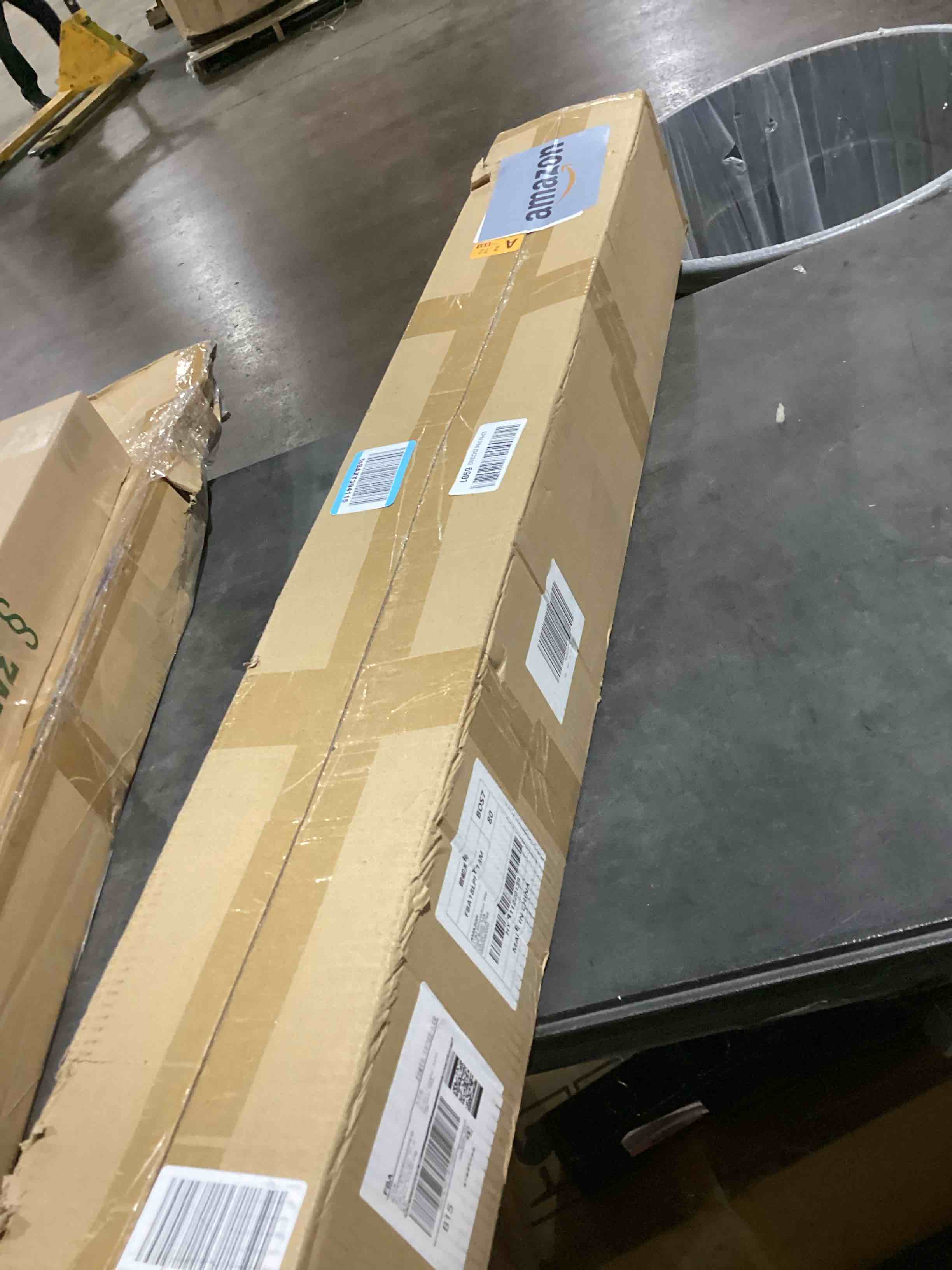 https://s3.amazonaws.com/lotting-images-prod/bidfta/GRA3553578_1746189298536.jpeg