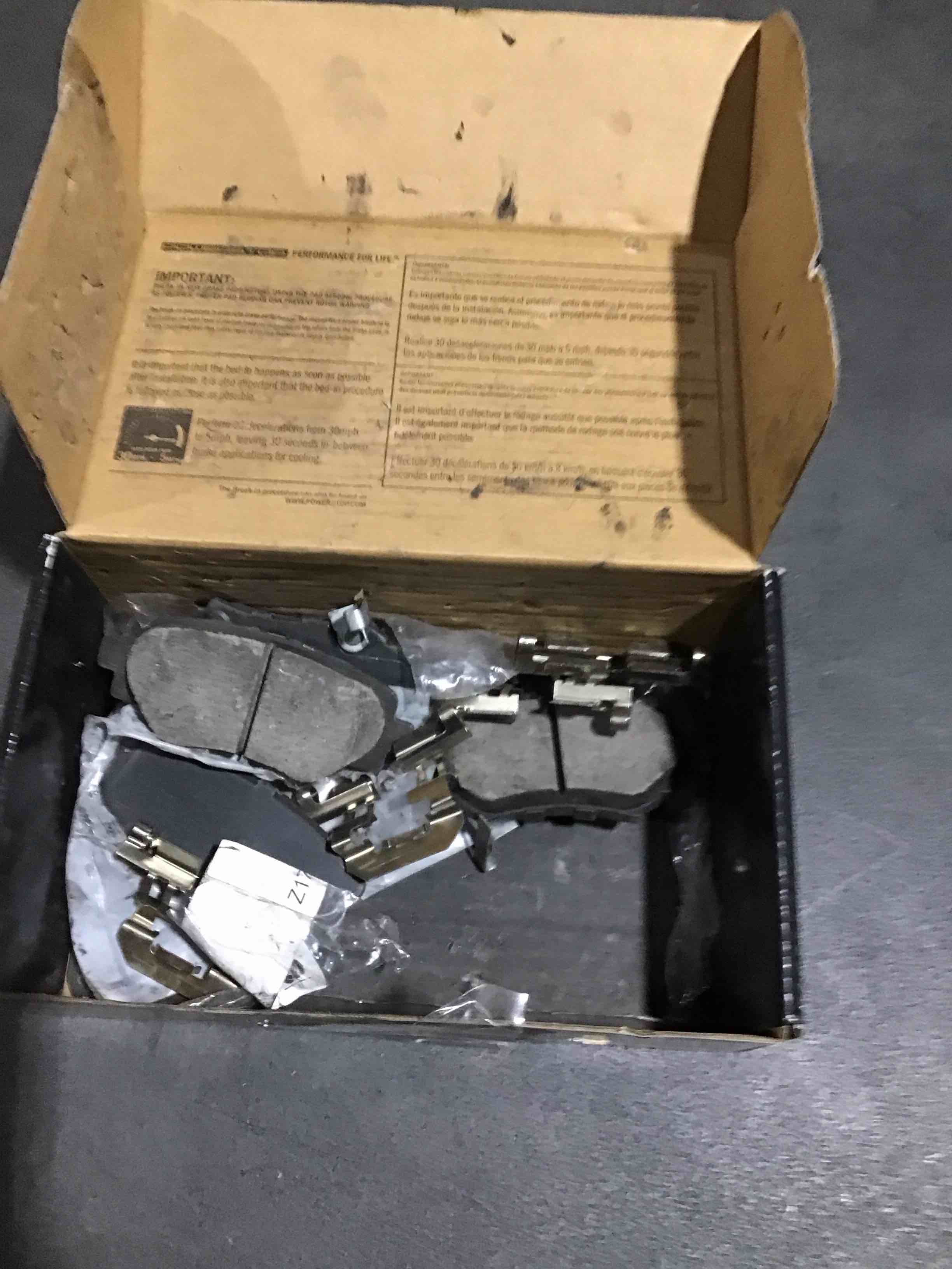 https://s3.amazonaws.com/lotting-images-prod/bidfta/GRA3553702_1746443191130.jpeg