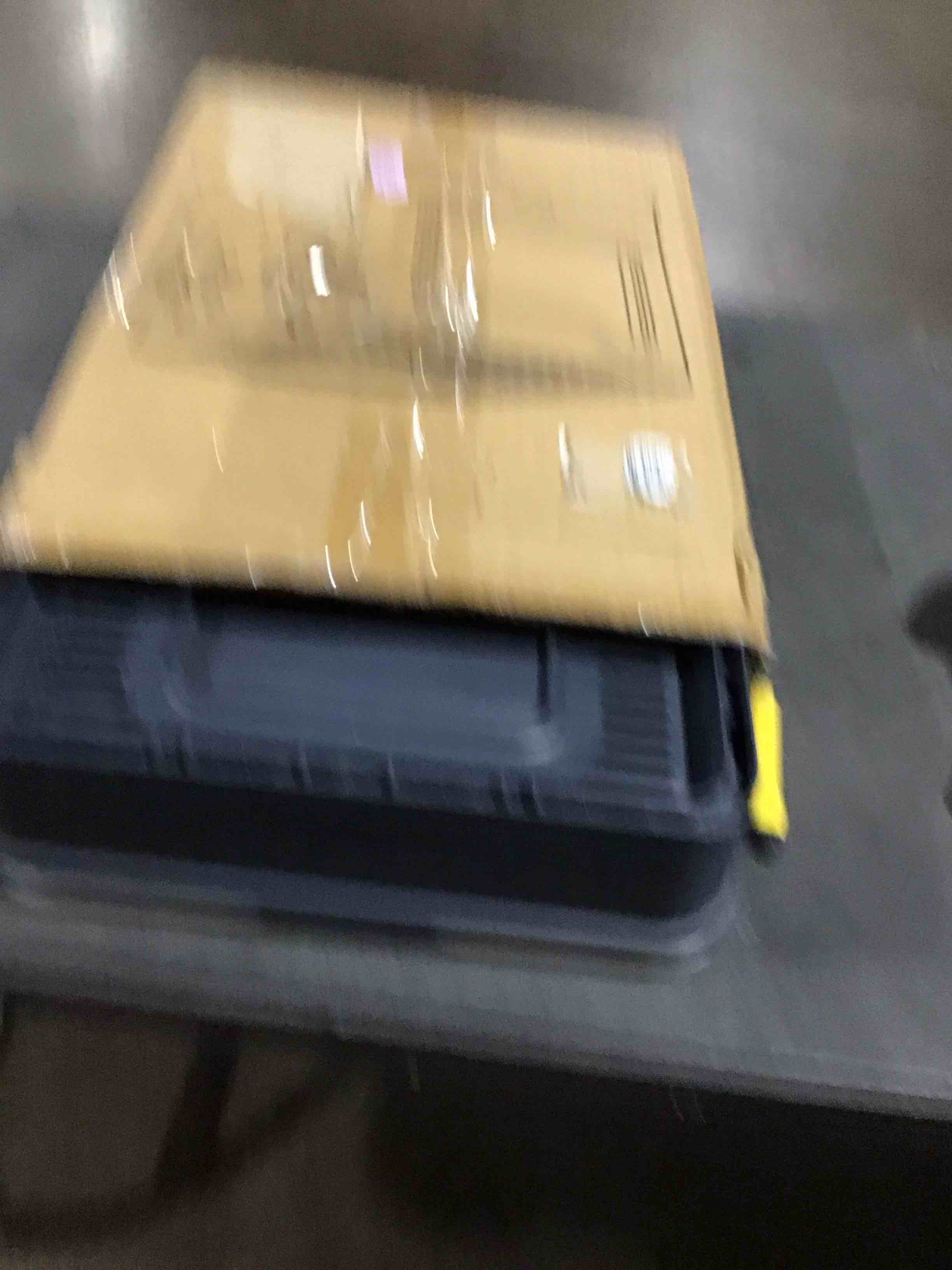 https://s3.amazonaws.com/lotting-images-prod/bidfta/GRA3553722_1746446100252.jpeg
