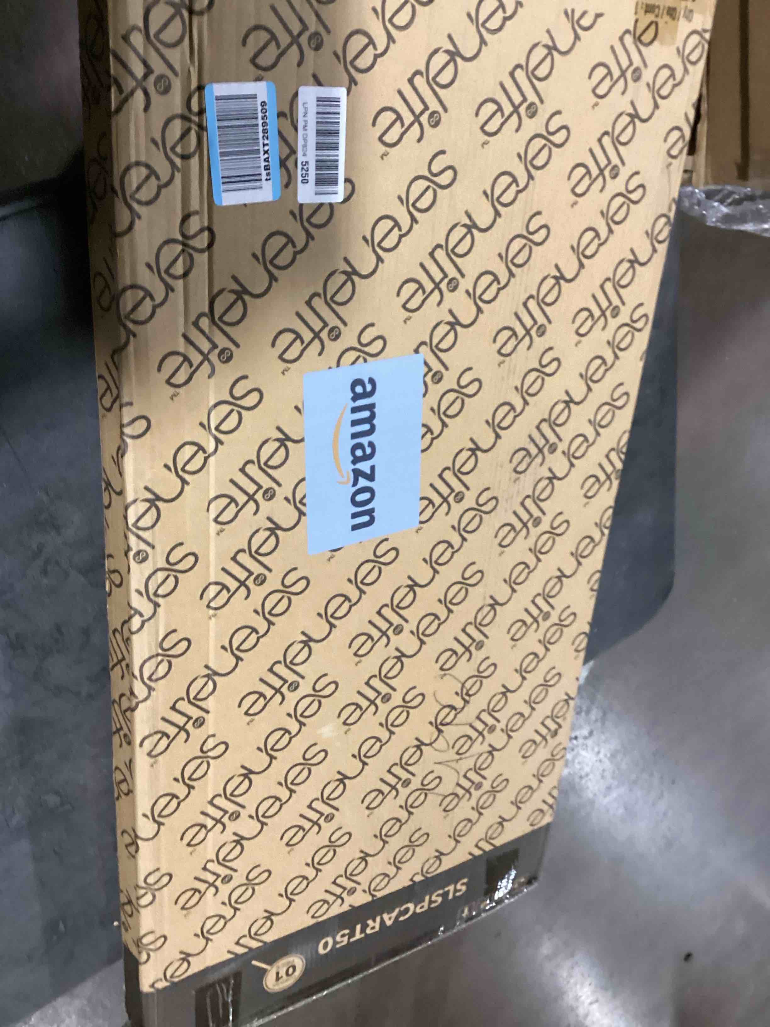 https://s3.amazonaws.com/lotting-images-prod/bidfta/GRA3553884_1746532839405.jpeg