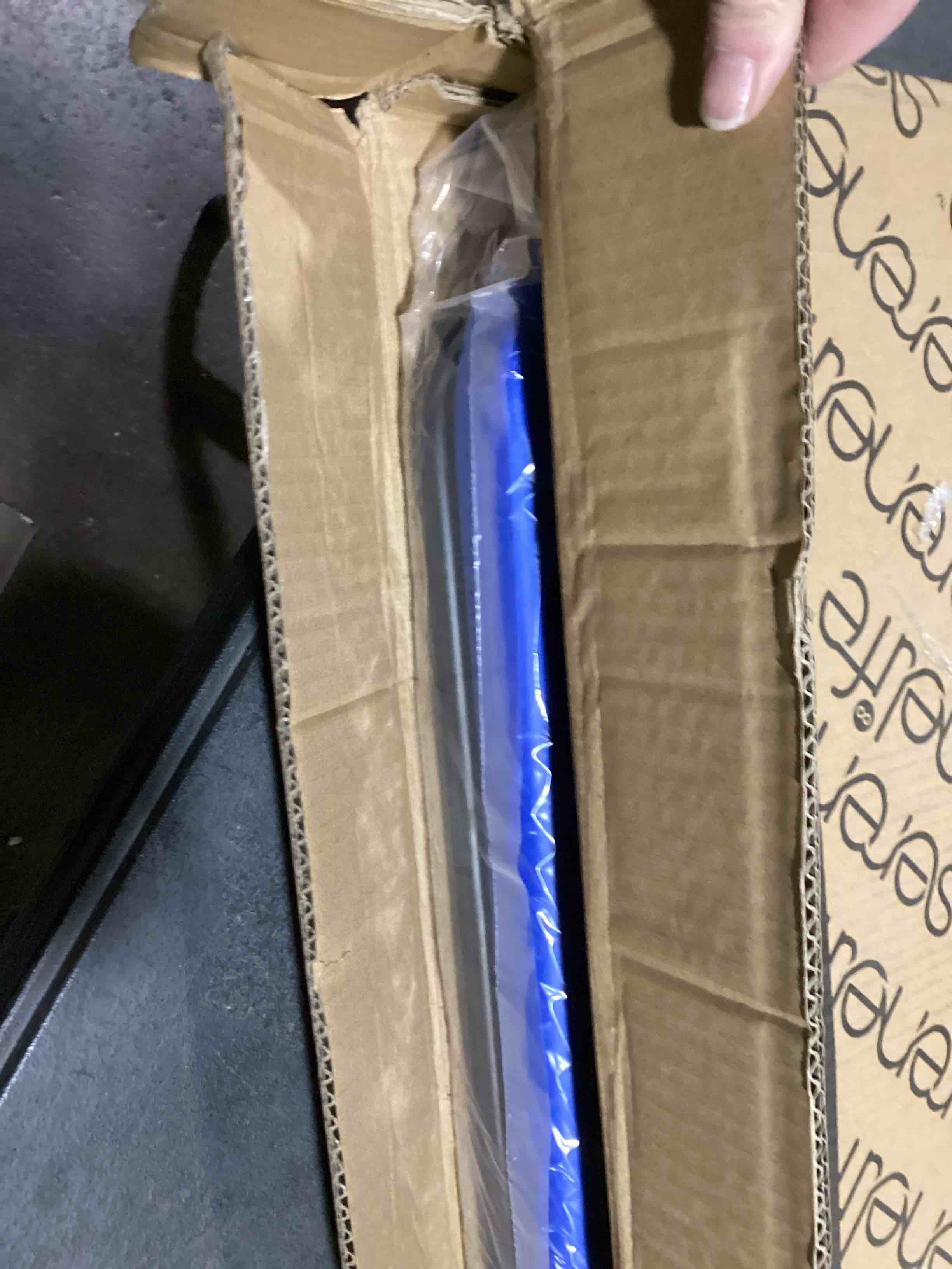 https://s3.amazonaws.com/lotting-images-prod/bidfta/GRA3553884_1746532884771.jpeg