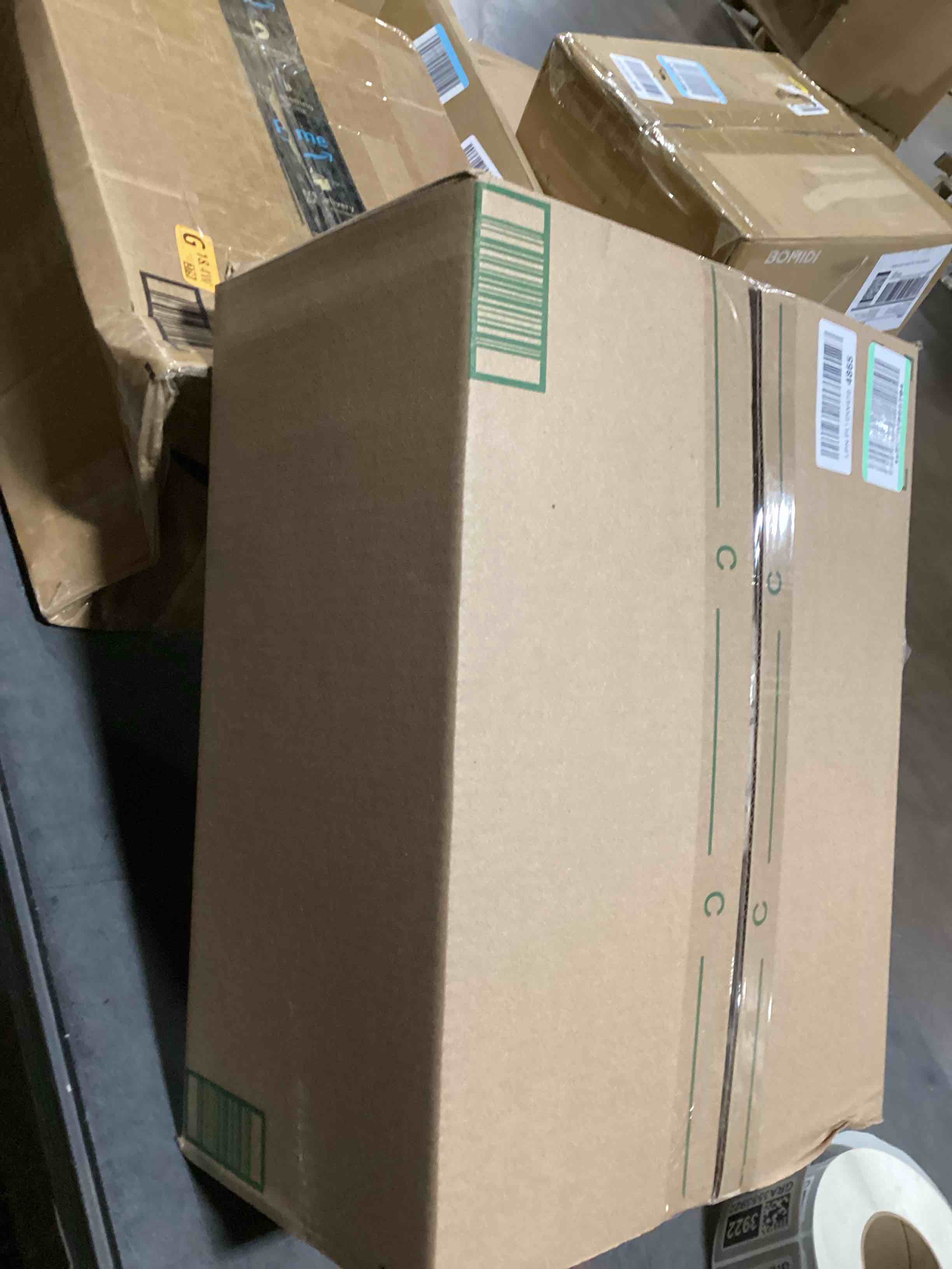 https://s3.amazonaws.com/lotting-images-prod/bidfta/GRA3553917_1746541381803.jpeg