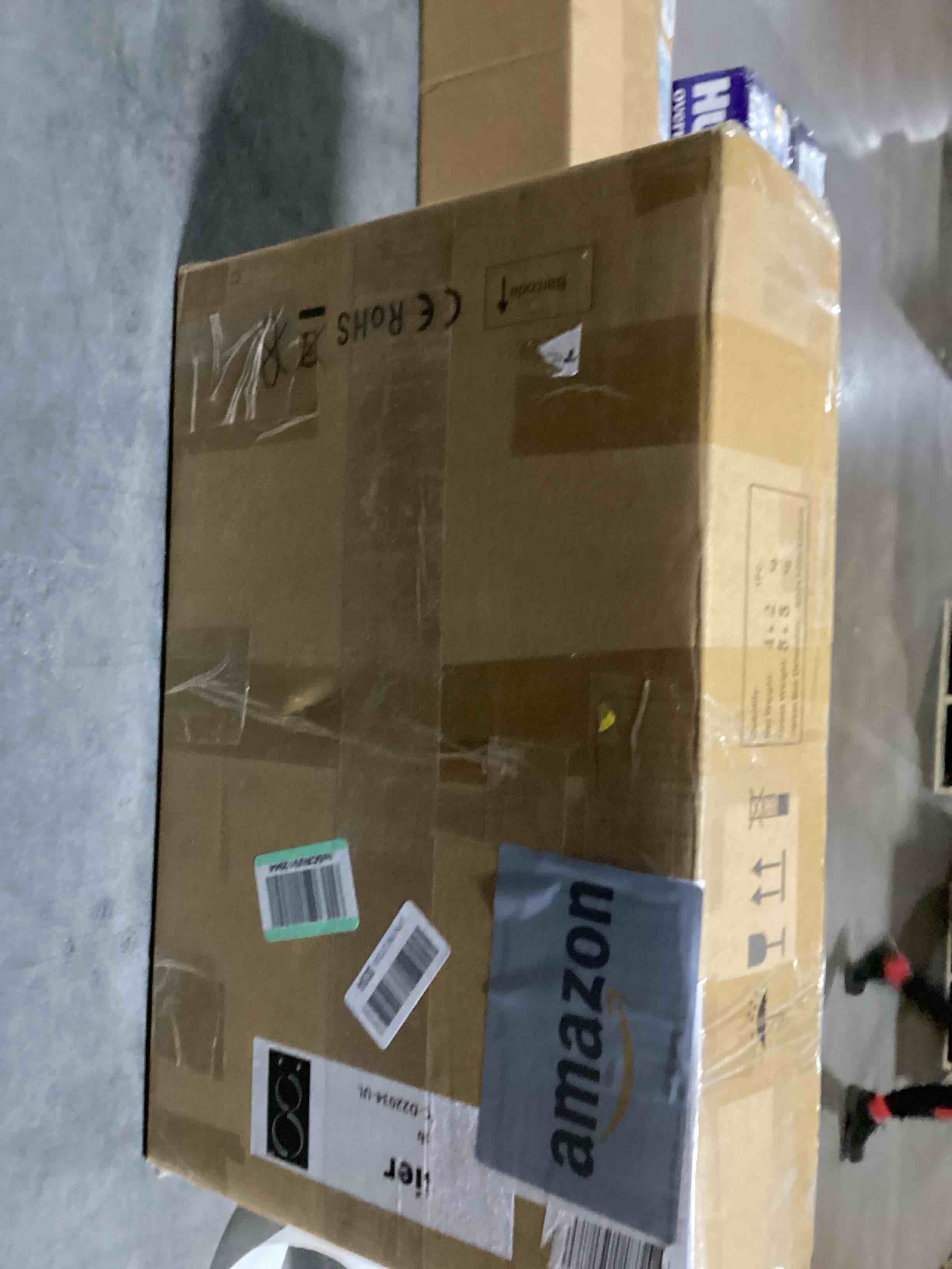 https://s3.amazonaws.com/lotting-images-prod/bidfta/GRA3553927_1746542596617.jpeg