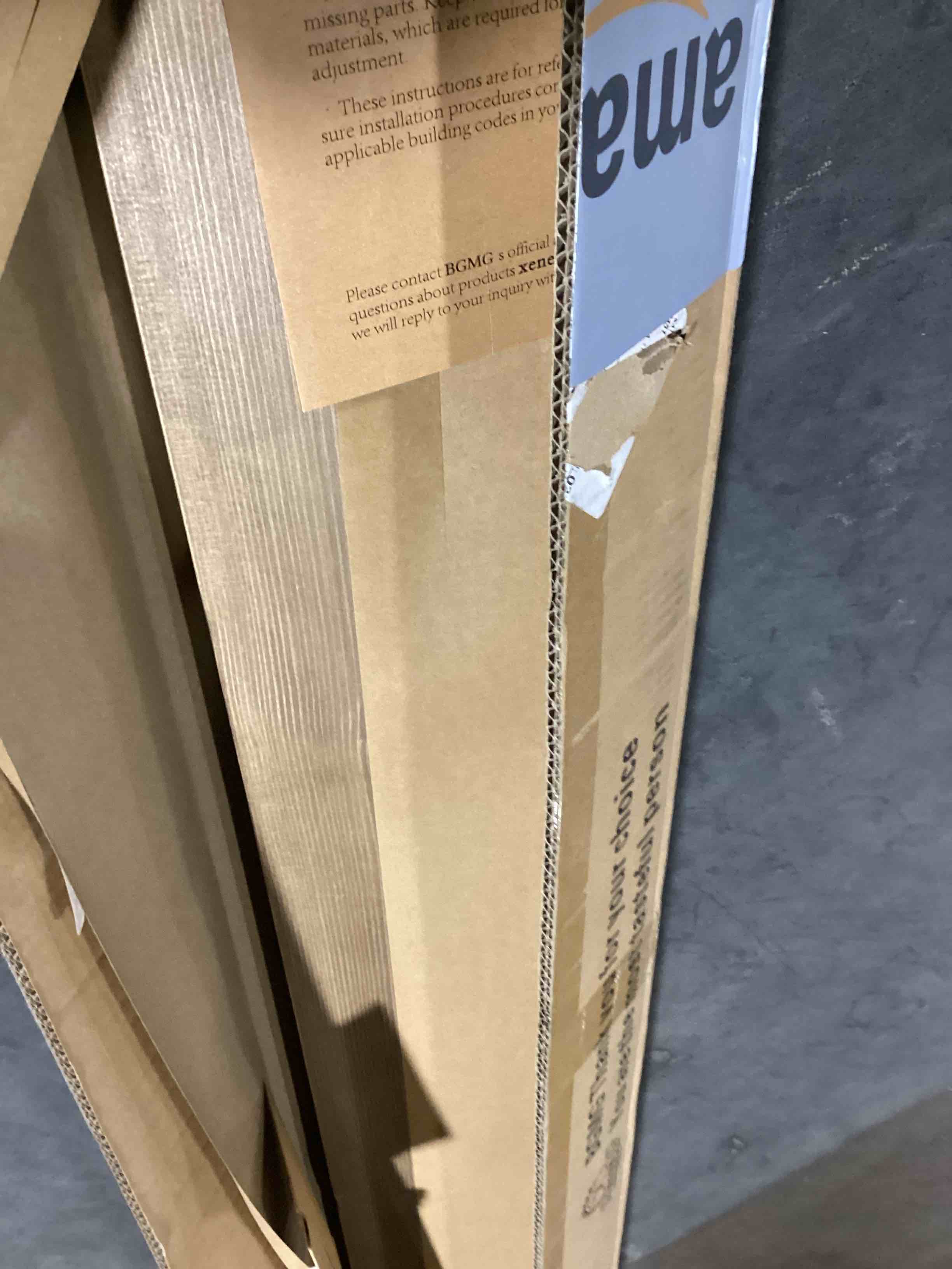 https://s3.amazonaws.com/lotting-images-prod/bidfta/GRA3553935_1746546118388.jpeg