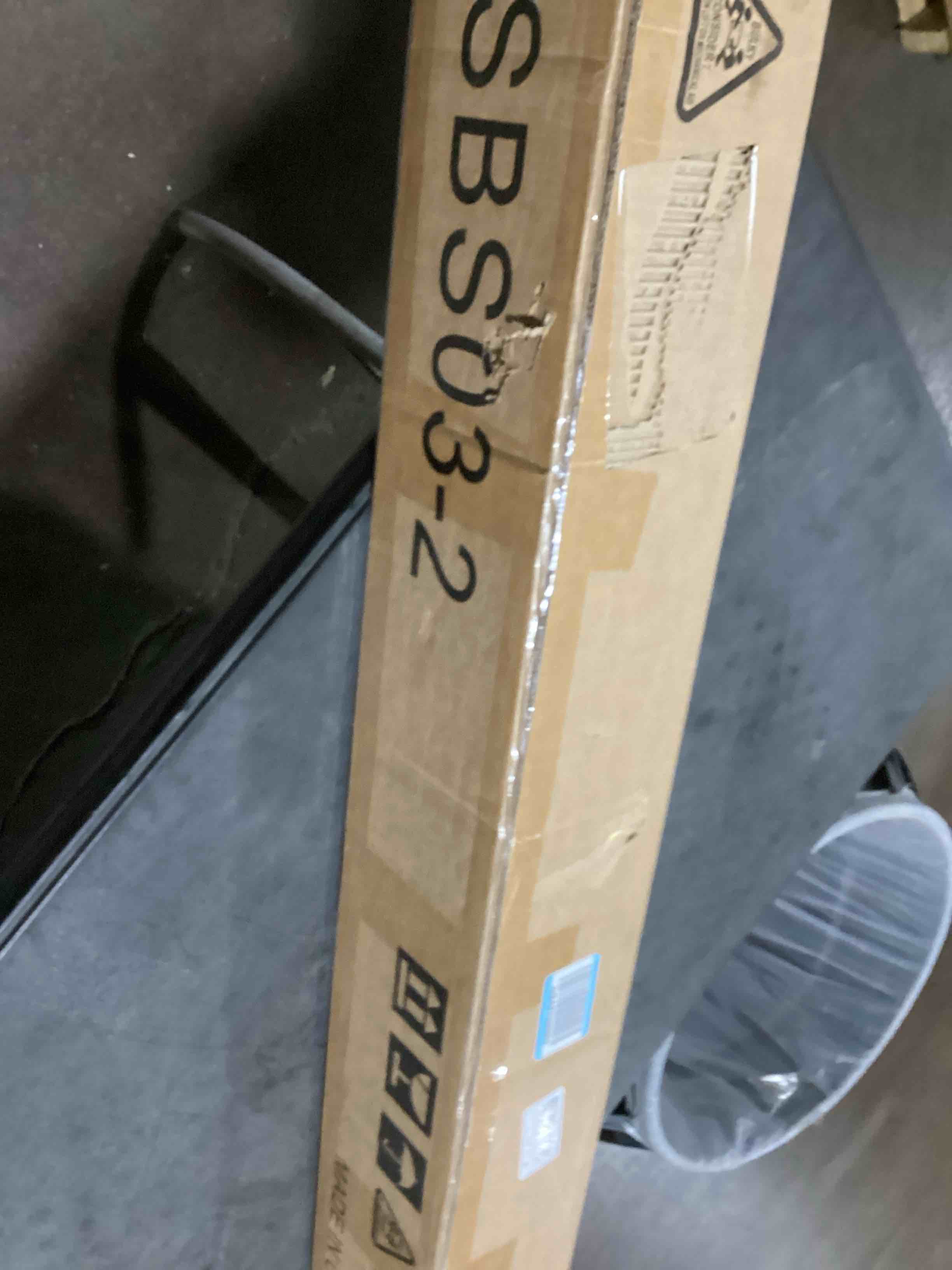 https://s3.amazonaws.com/lotting-images-prod/bidfta/GRA3553954_1746548892810.jpeg