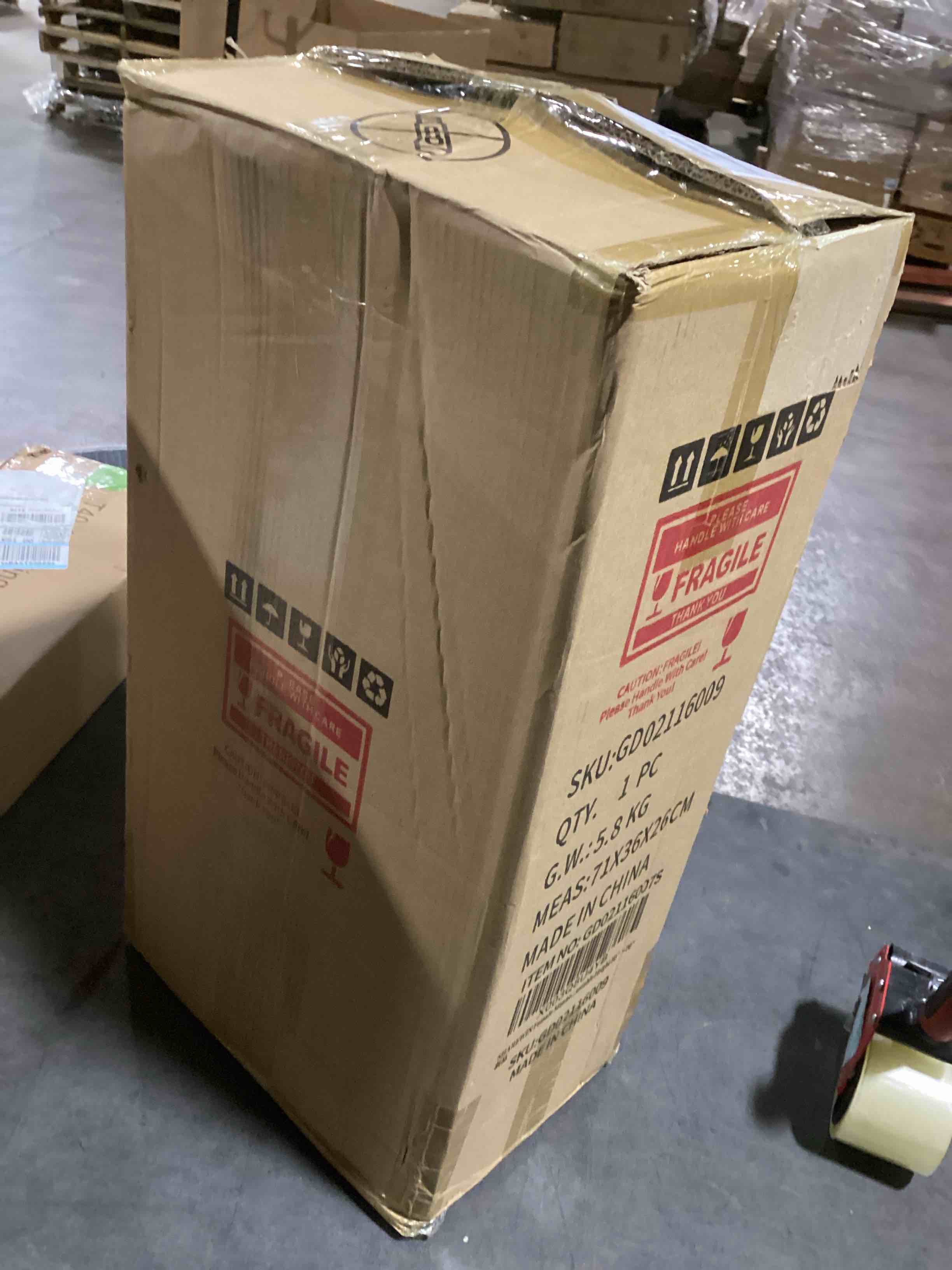 https://s3.amazonaws.com/lotting-images-prod/bidfta/GRA3553964_1746550713322.jpeg