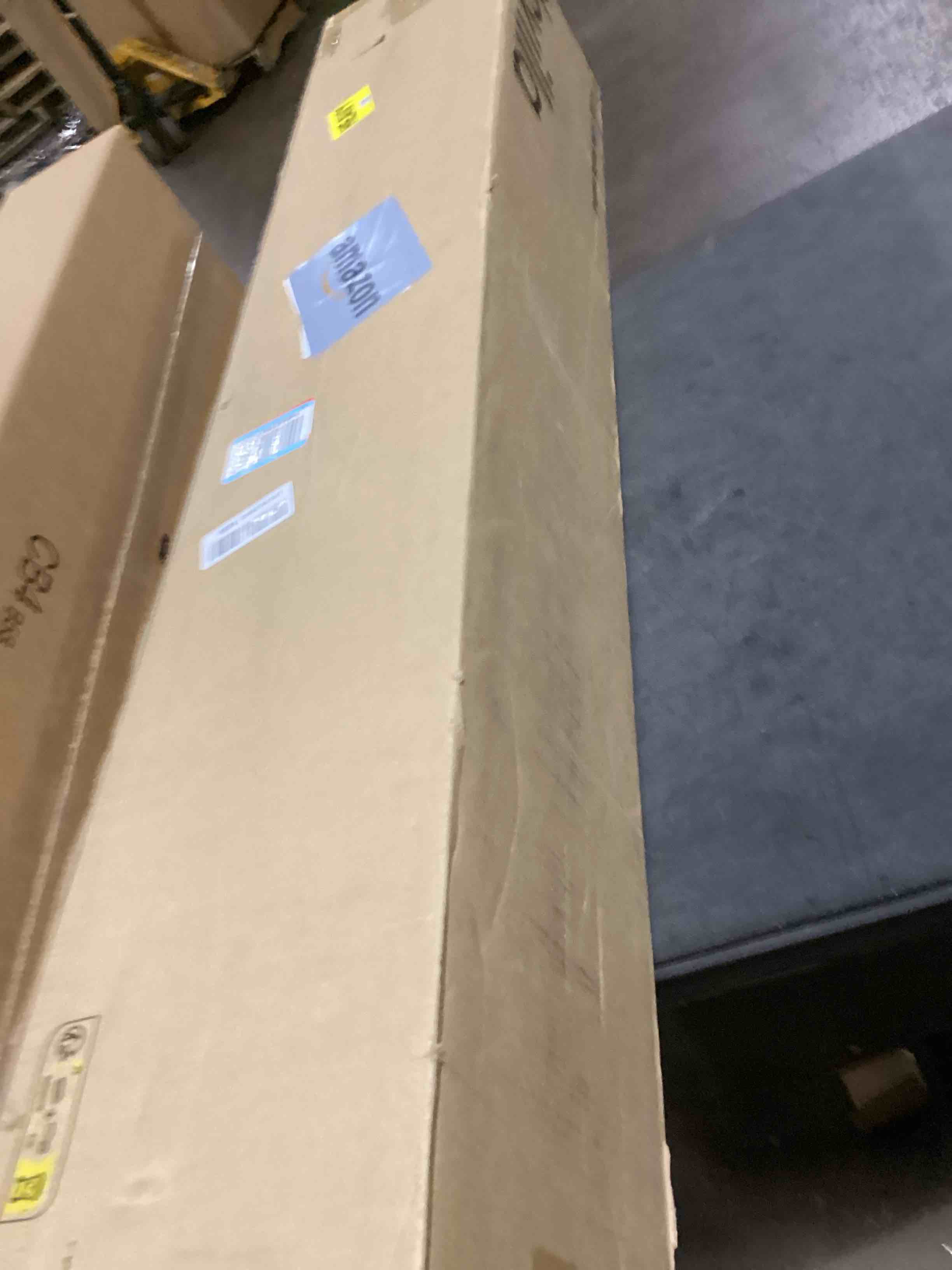 https://s3.amazonaws.com/lotting-images-prod/bidfta/GRA3553971_1746552080277.jpeg
