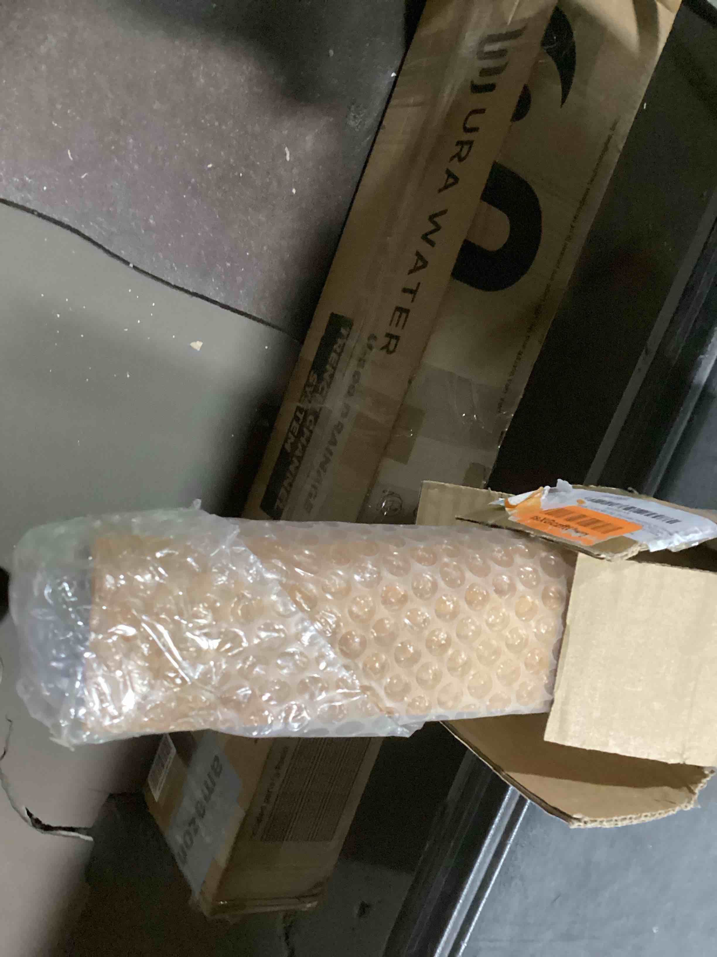 https://s3.amazonaws.com/lotting-images-prod/bidfta/GRA3554103_1746637884435.jpeg