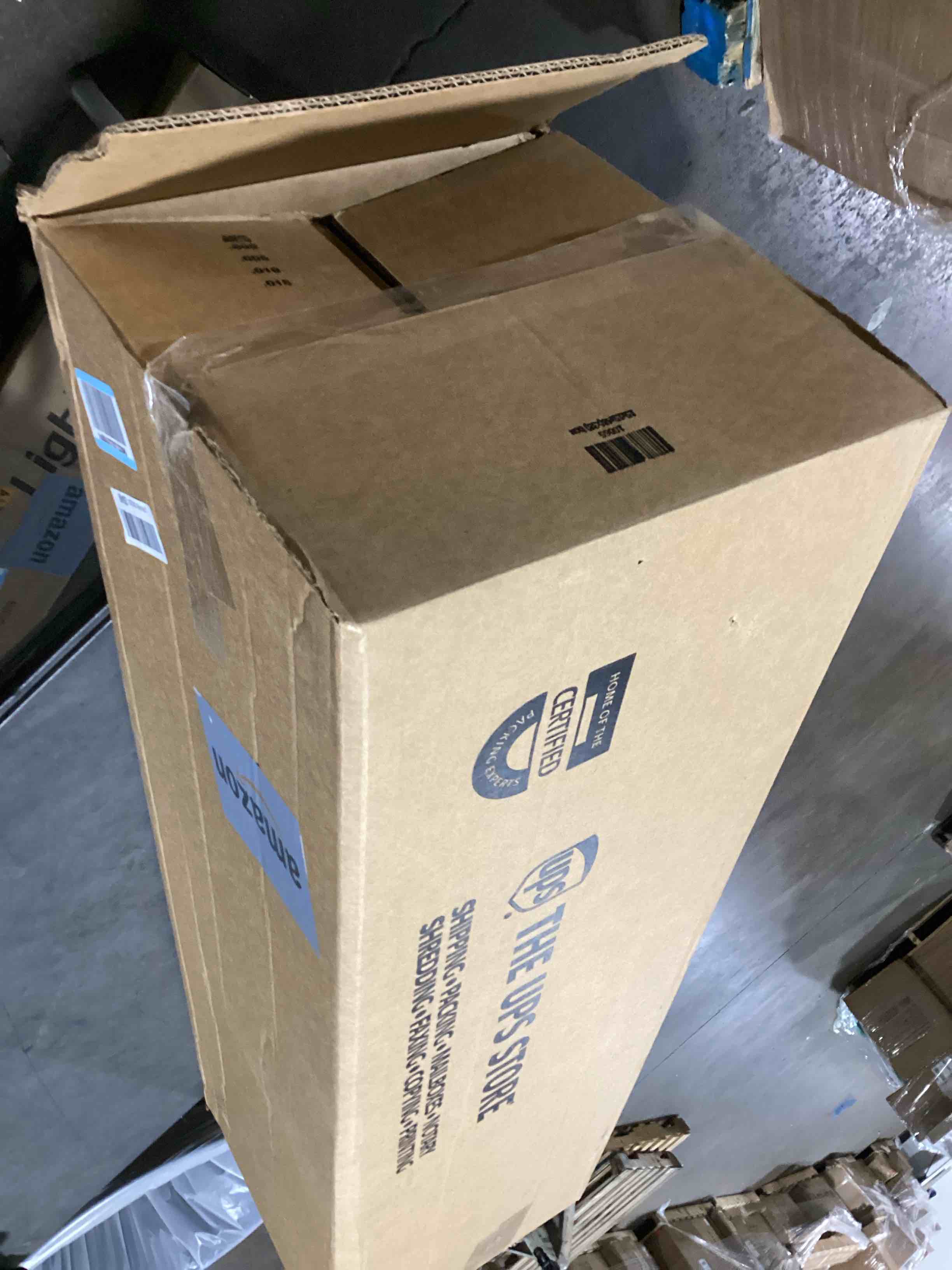 https://s3.amazonaws.com/lotting-images-prod/bidfta/GRA3554348_1746806431765.jpeg