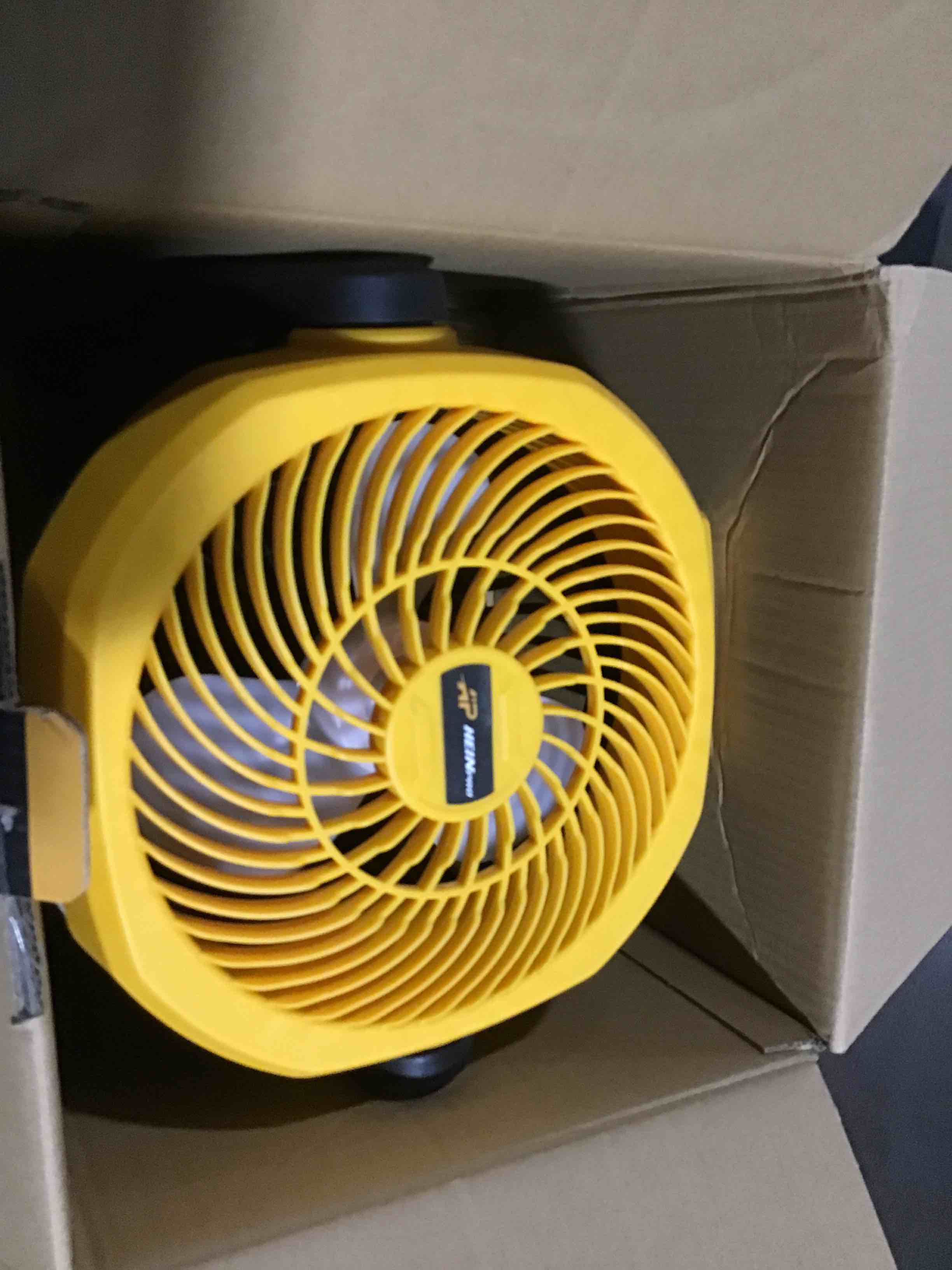 https://s3.amazonaws.com/lotting-images-prod/bidfta/GRA3554692_1747324871121.jpeg