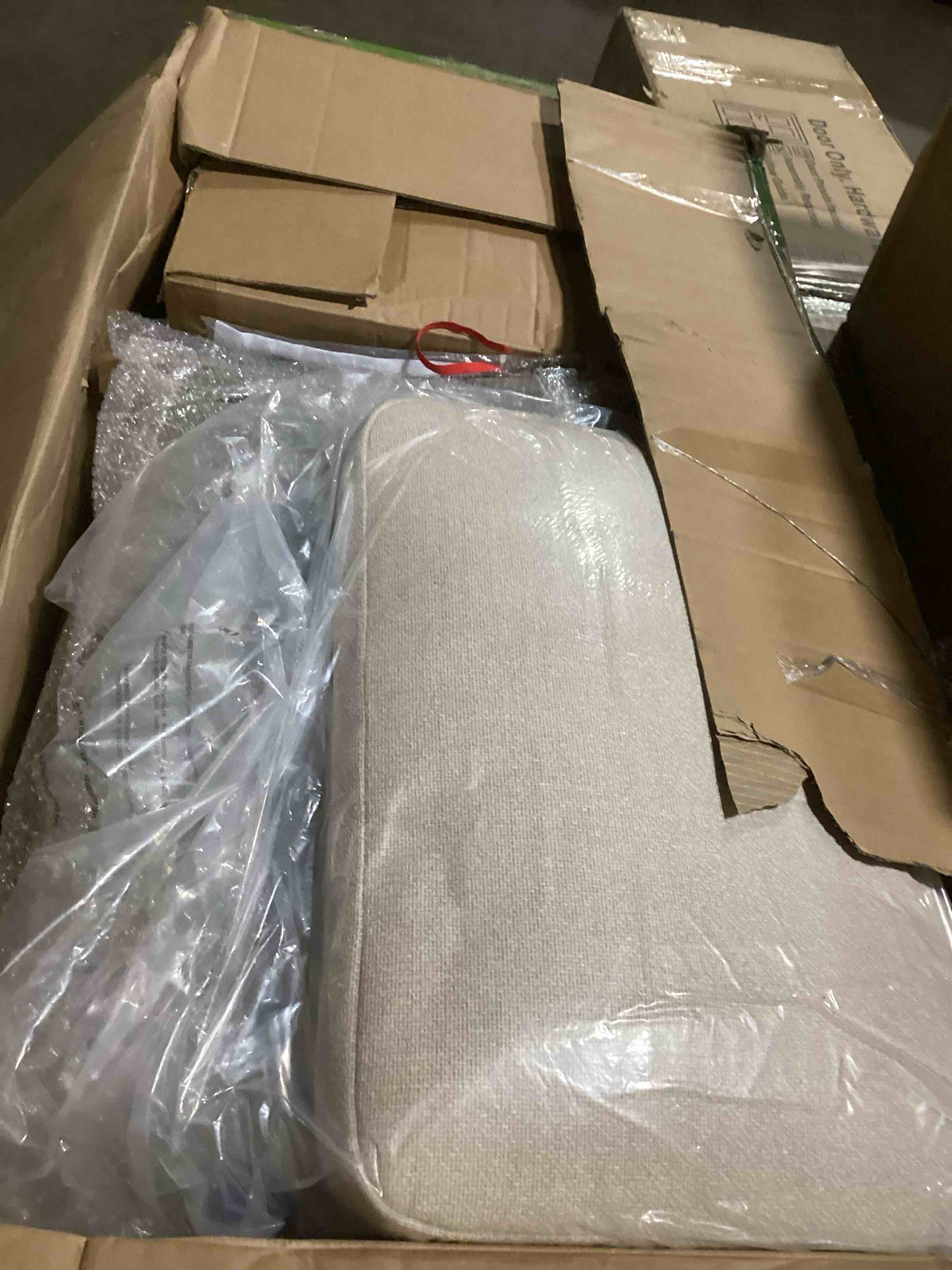 https://s3.amazonaws.com/lotting-images-prod/bidfta/GRA3555504_1748356575103.jpeg
