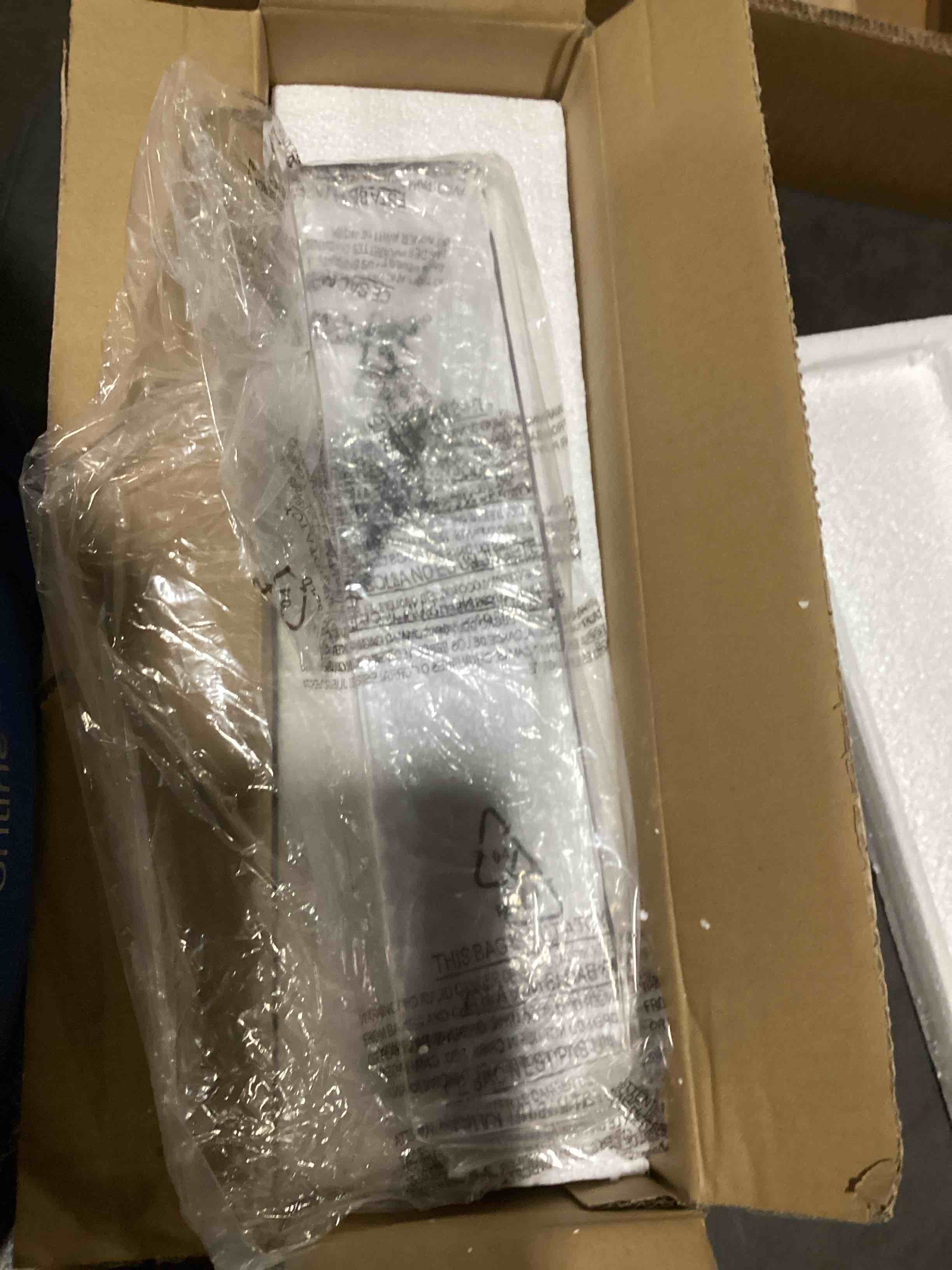 https://s3.amazonaws.com/lotting-images-prod/bidfta/GRA3556723_1750185049625.jpeg
