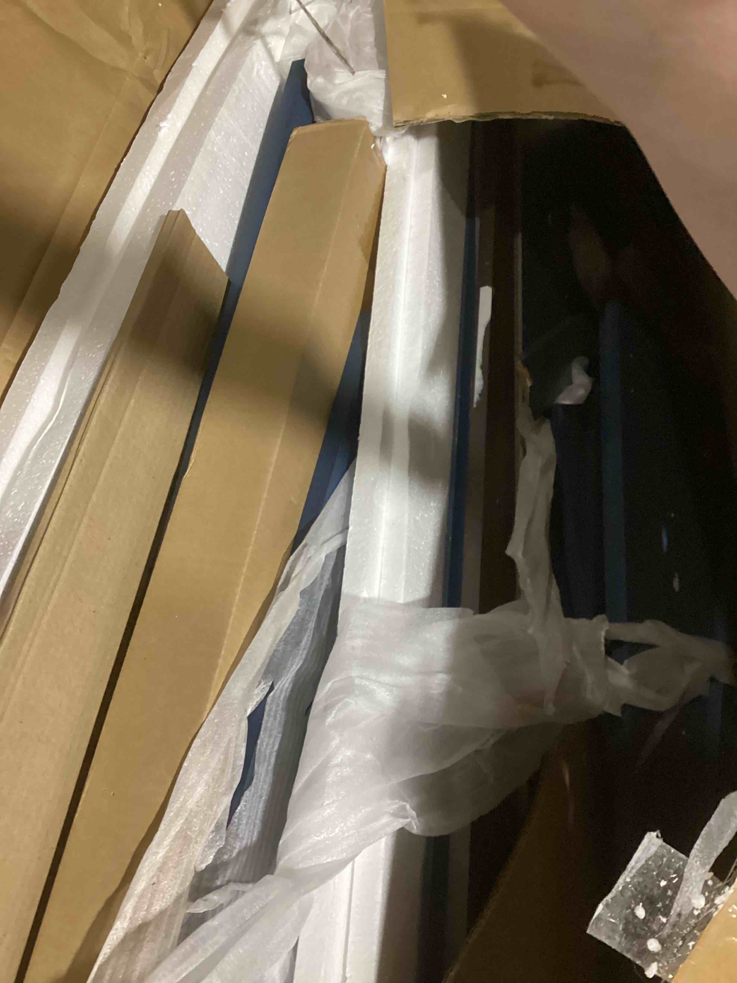 https://s3.amazonaws.com/lotting-images-prod/bidfta/GRA3556734_1750245691296.jpeg