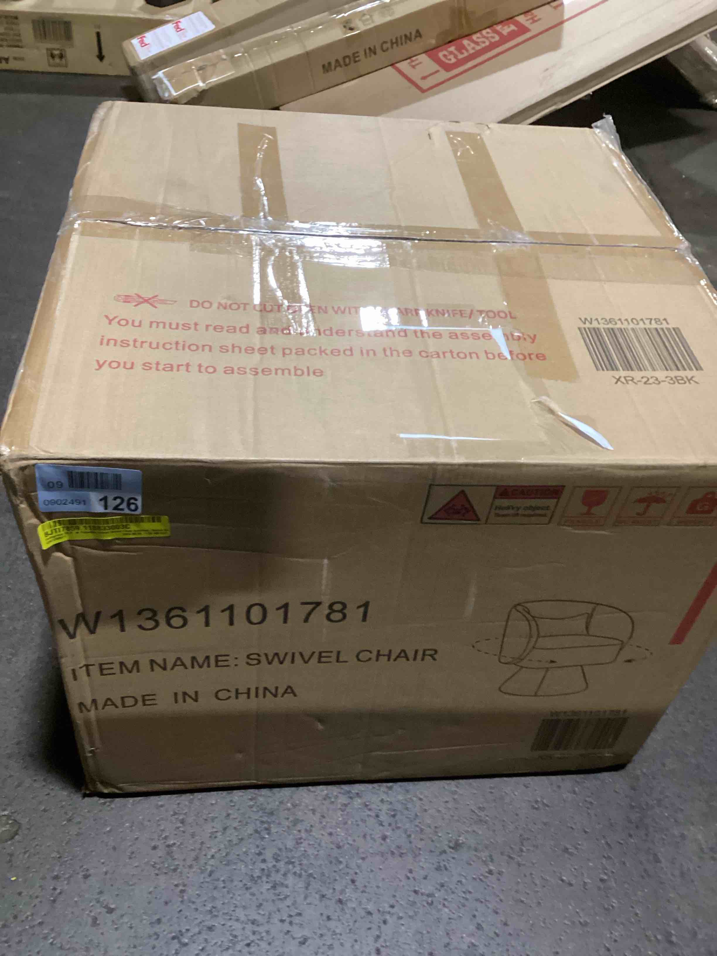 https://s3.amazonaws.com/lotting-images-prod/bidfta/GRA3556823_1750335617063.jpeg