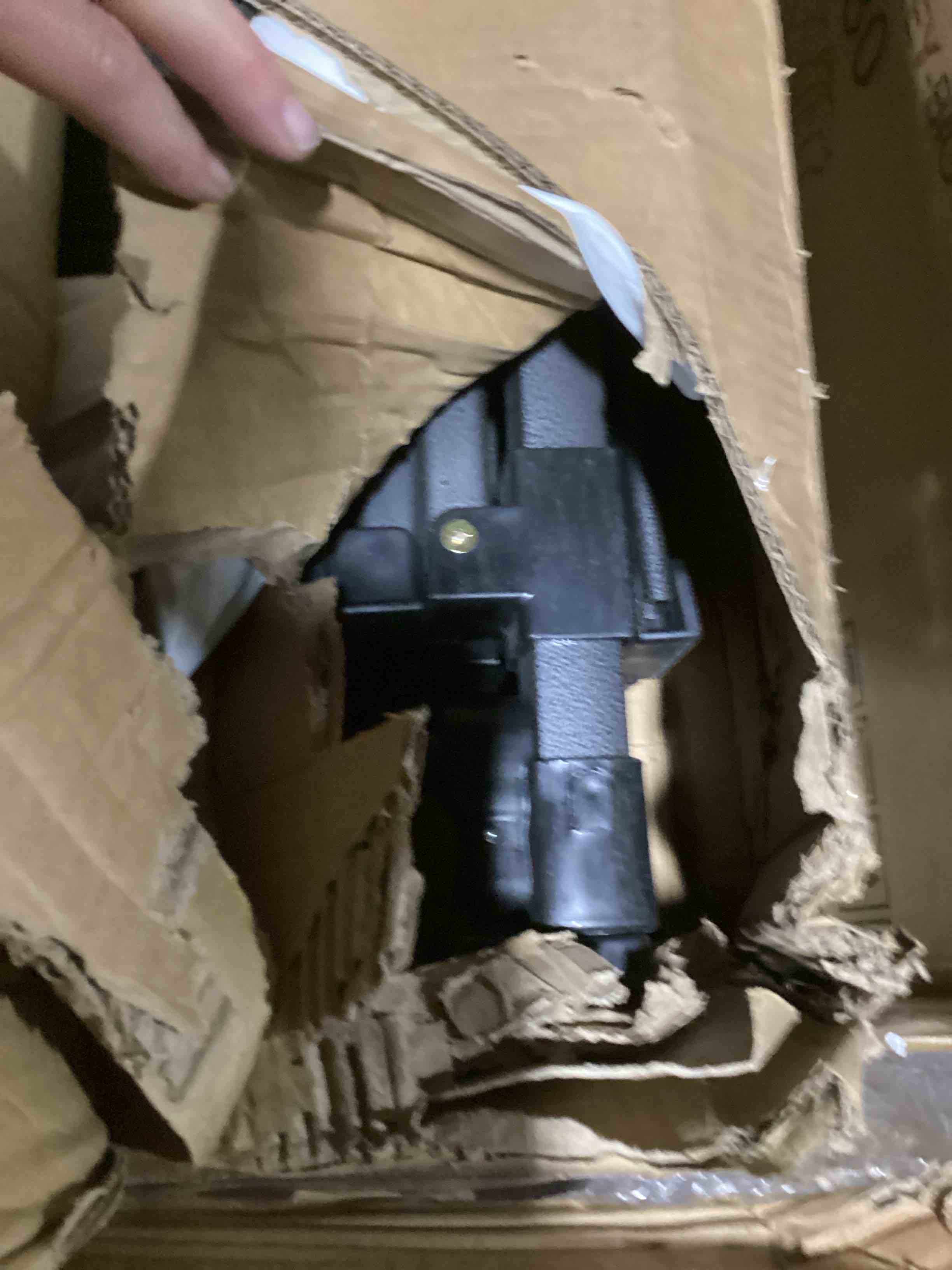 https://s3.amazonaws.com/lotting-images-prod/bidfta/GRA3556833_1750337144299.jpeg