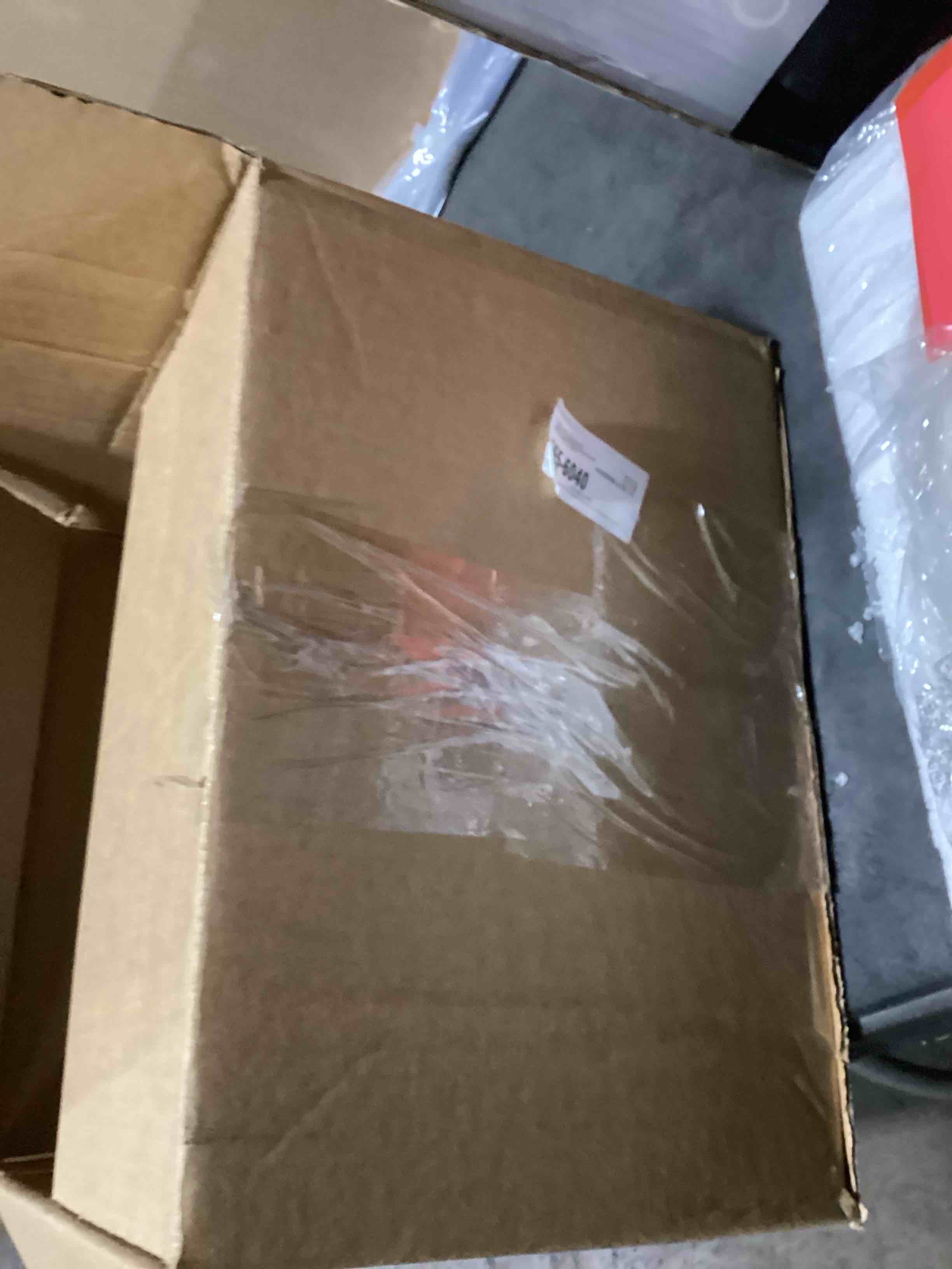 https://s3.amazonaws.com/lotting-images-prod/bidfta/GRA3556857_1750347918531.jpeg