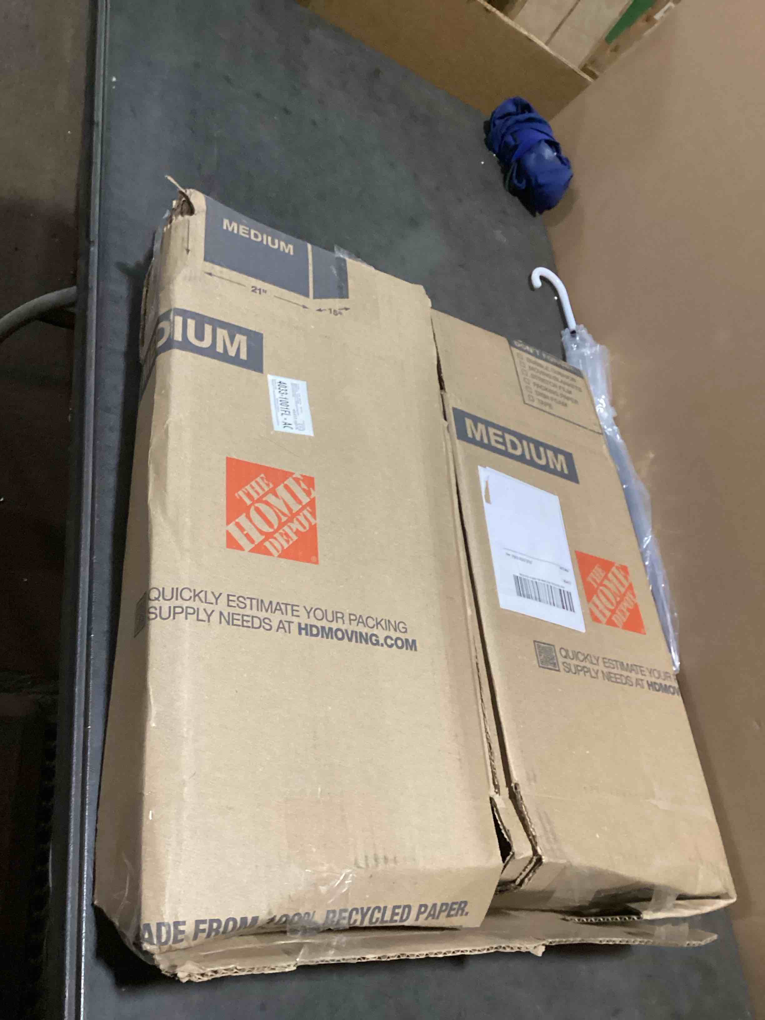 https://s3.amazonaws.com/lotting-images-prod/bidfta/GRA3556874_1750352044934.jpeg