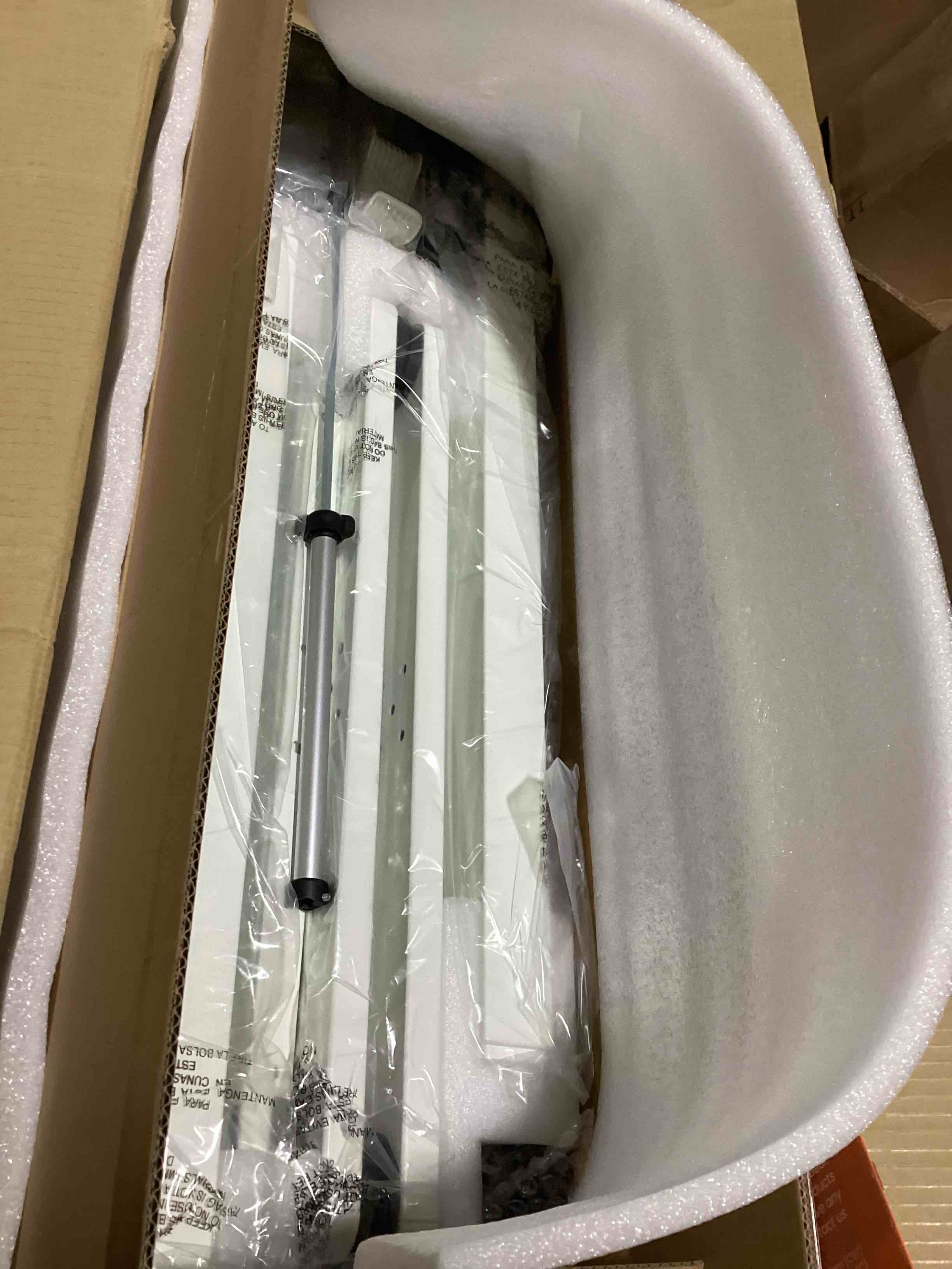 https://s3.amazonaws.com/lotting-images-prod/bidfta/GRA3557366_1750870462736.jpeg