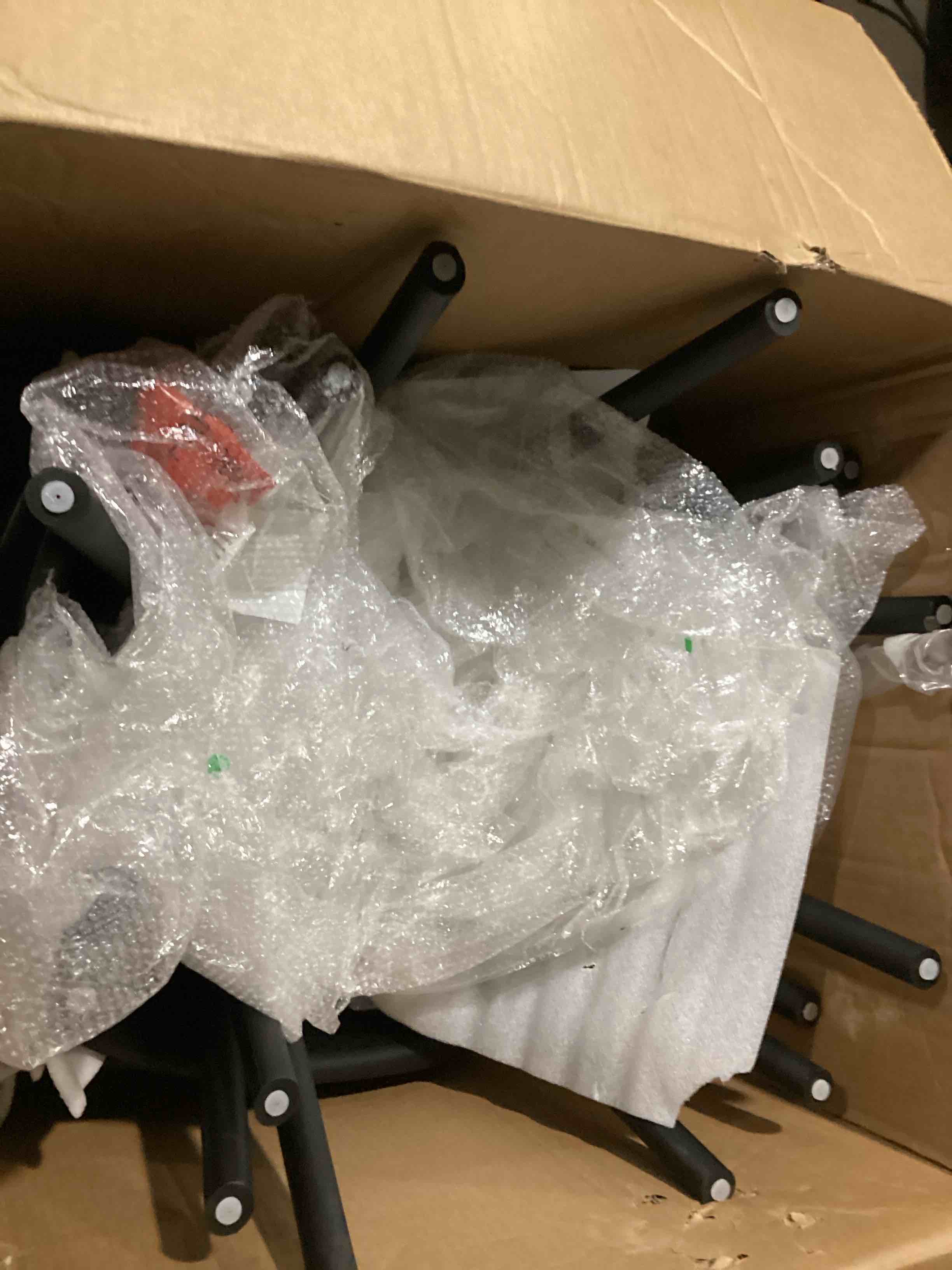 https://s3.amazonaws.com/lotting-images-prod/bidfta/GRA3557456_1750953144498.jpeg