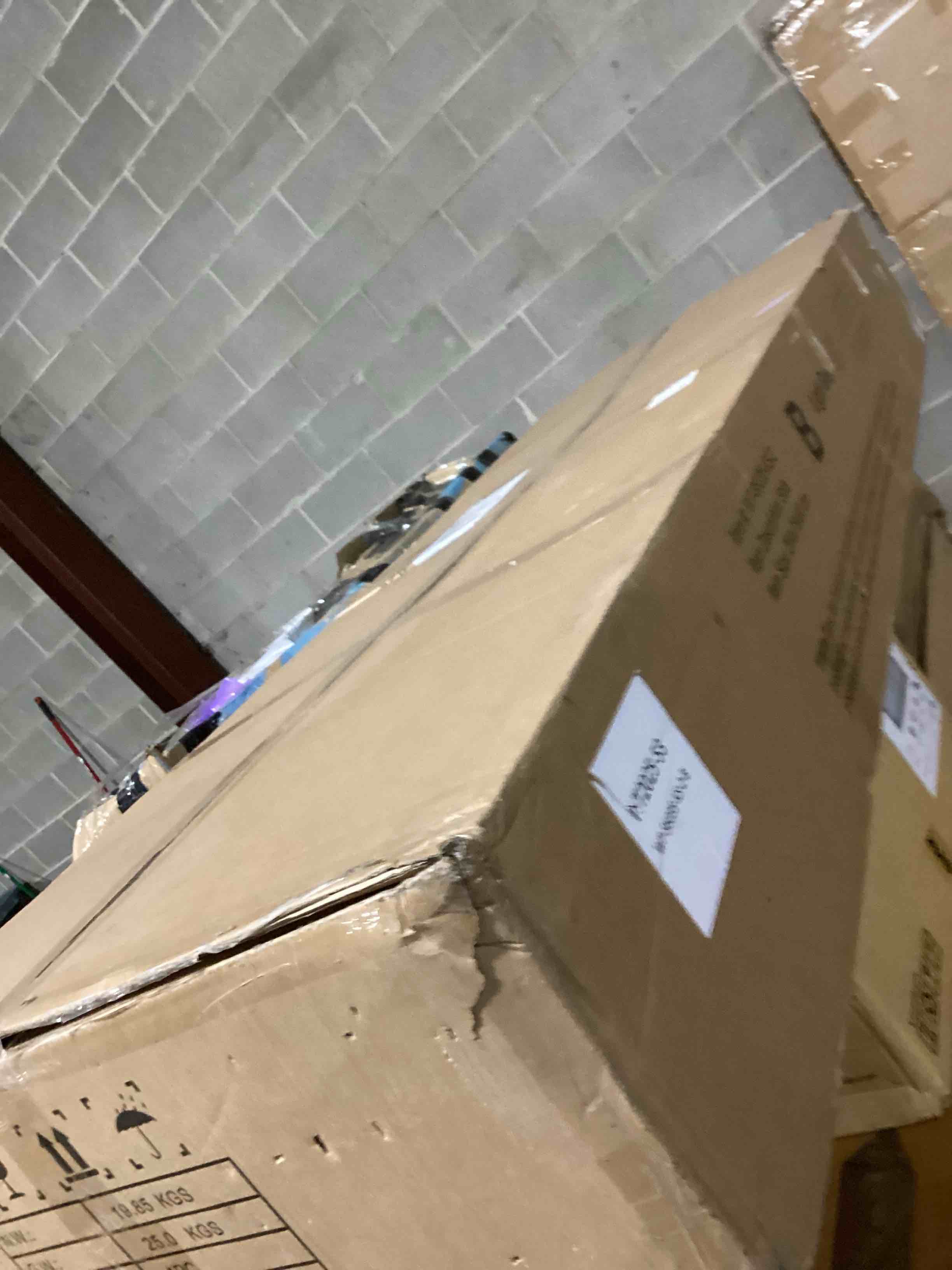 https://s3.amazonaws.com/lotting-images-prod/bidfta/GRA3557559_1751039887790.jpeg
