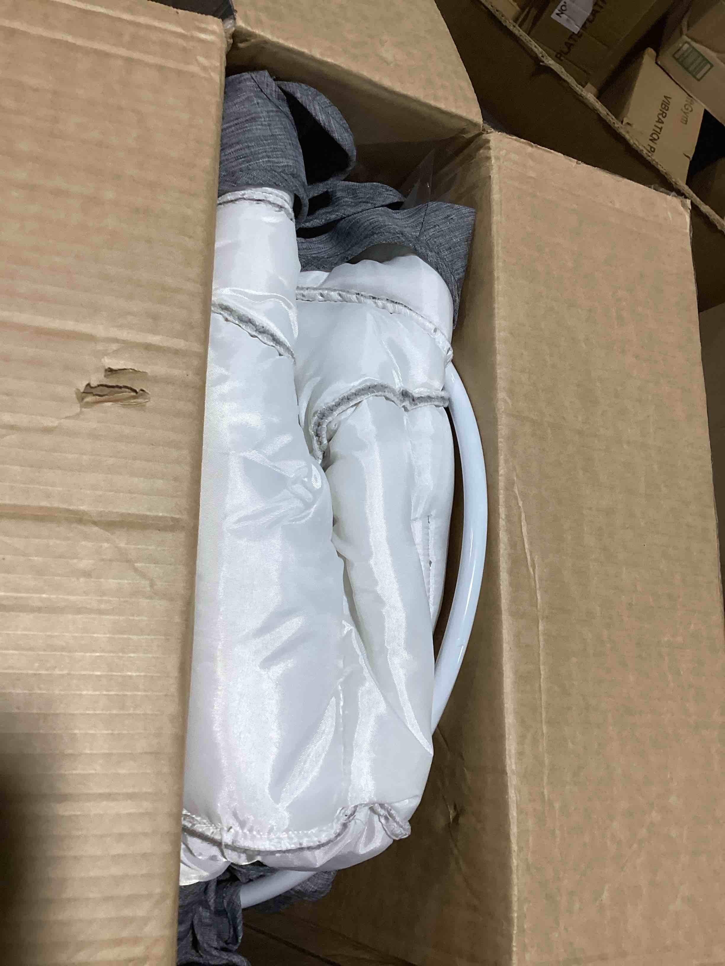 https://s3.amazonaws.com/lotting-images-prod/bidfta/GRA3557660_1751287120959.jpeg