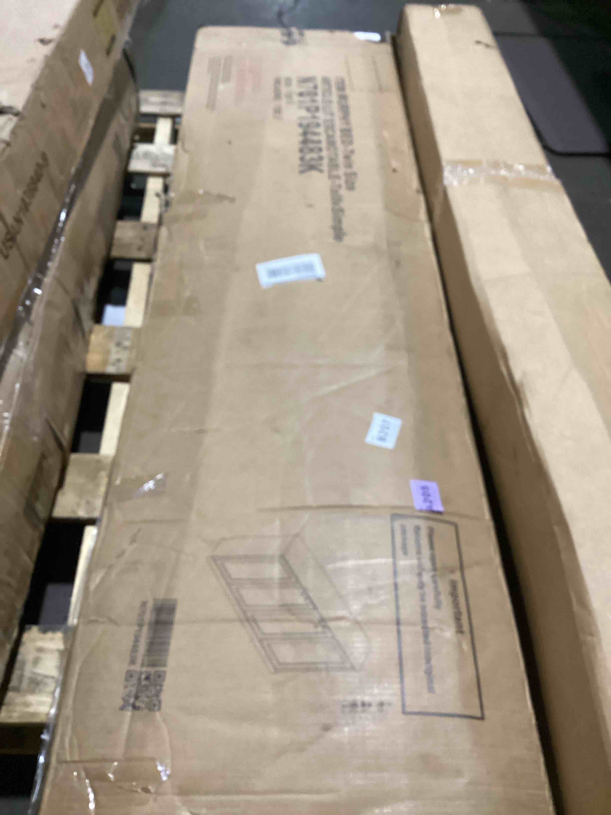 https://s3.amazonaws.com/lotting-images-prod/bidfta/GRA3558045_1751552055004.jpeg
