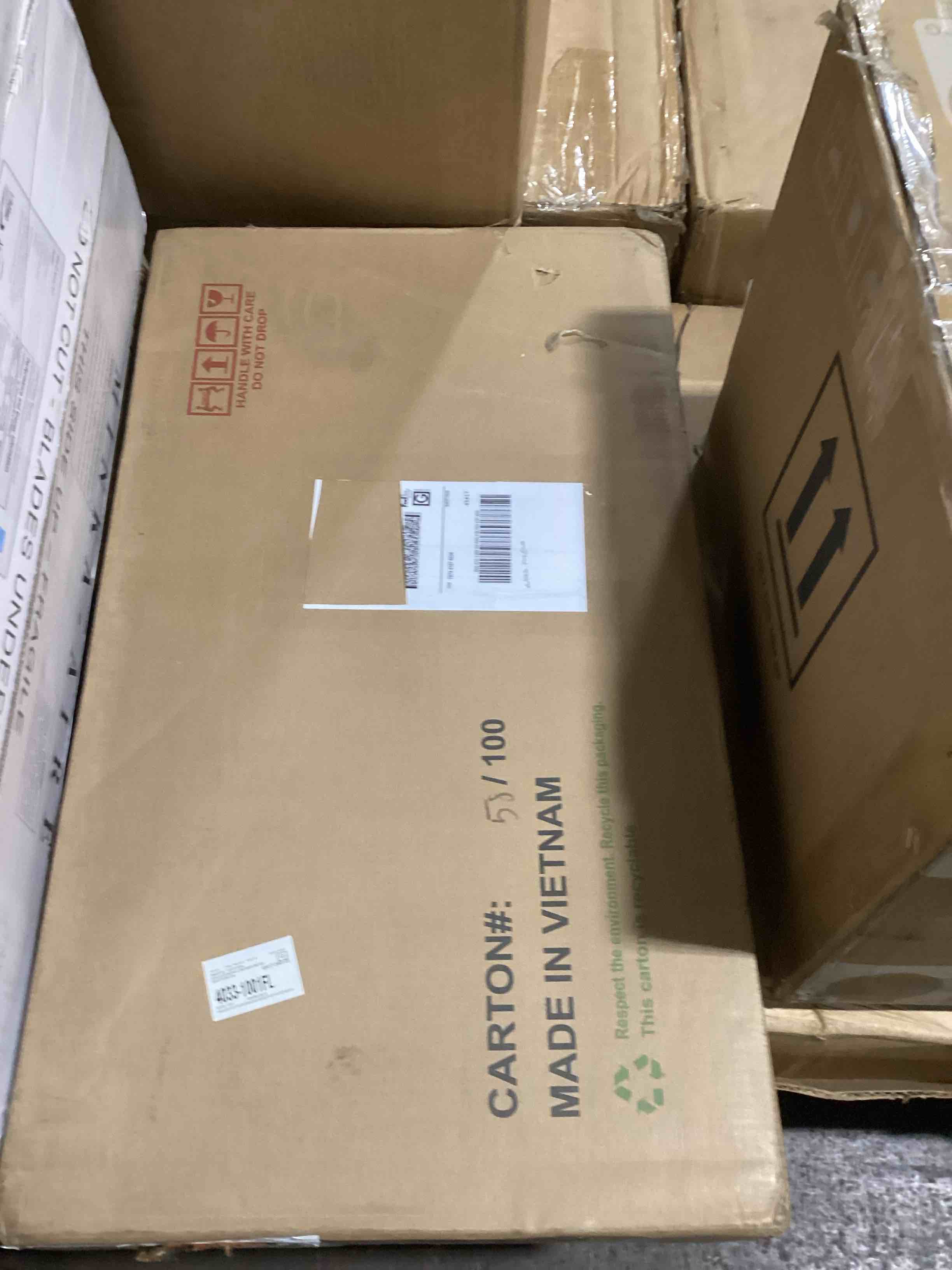 https://s3.amazonaws.com/lotting-images-prod/bidfta/GRA3558093_1751889552812.jpeg
