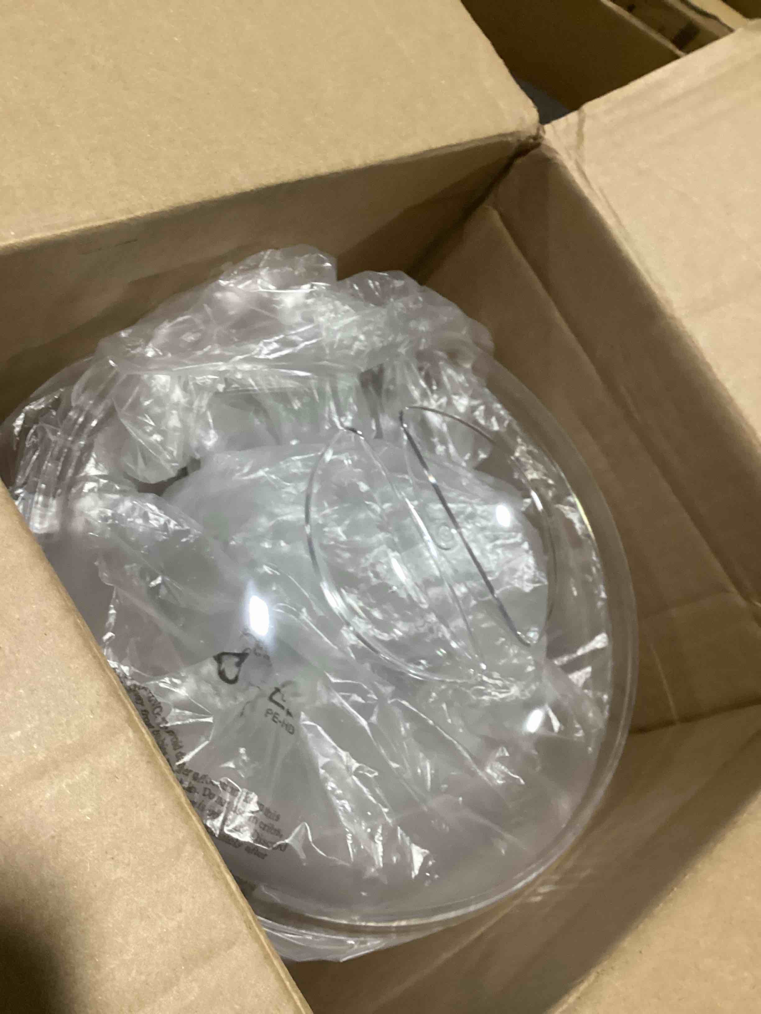 https://s3.amazonaws.com/lotting-images-prod/bidfta/GRA3558155_1751906665524.jpeg