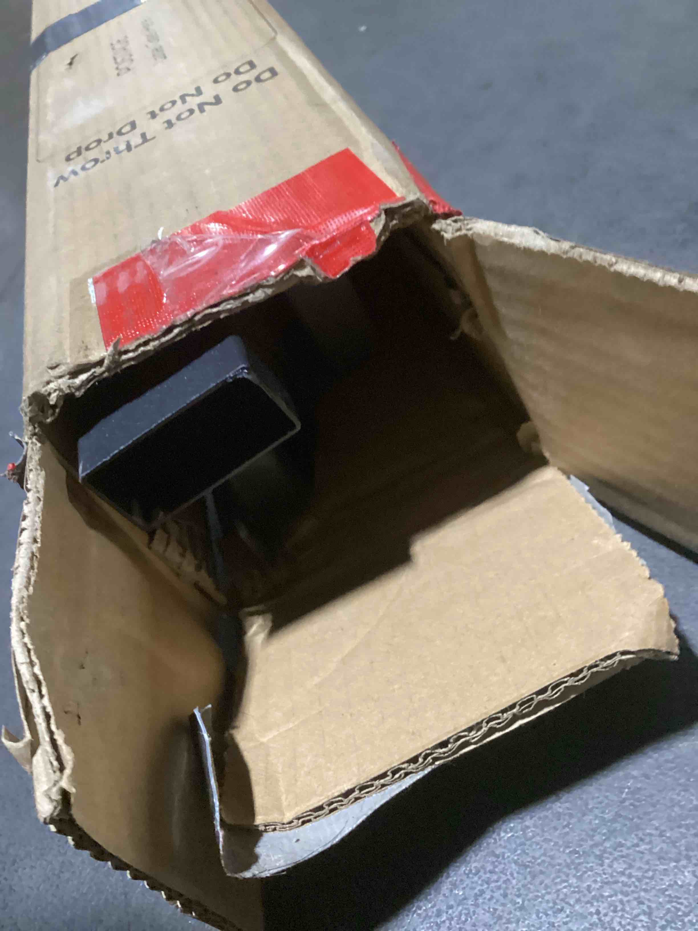 https://s3.amazonaws.com/lotting-images-prod/bidfta/GRA3558205_1751973073894.jpeg