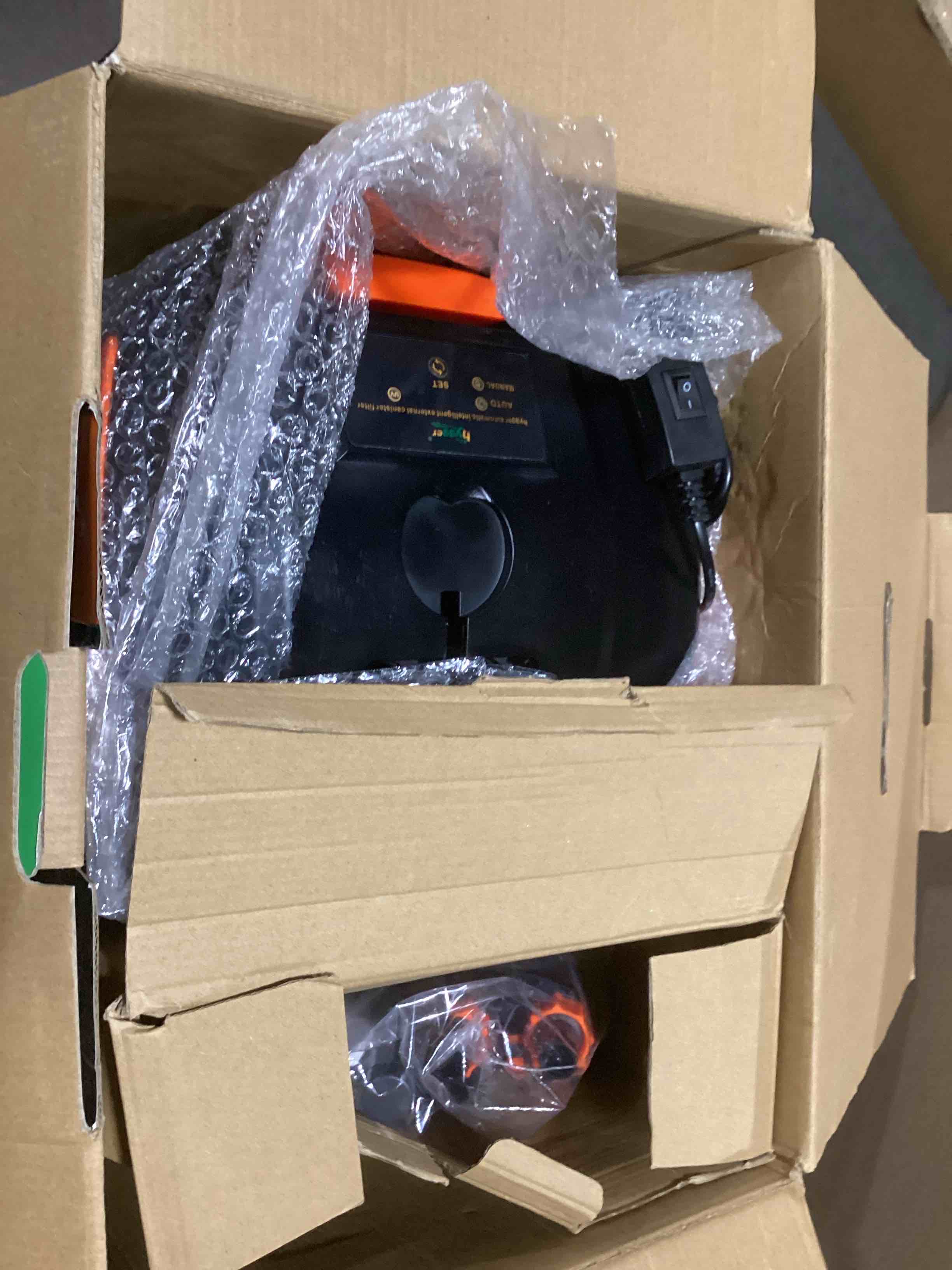 https://s3.amazonaws.com/lotting-images-prod/bidfta/GRA3558231_1751977100529.jpeg