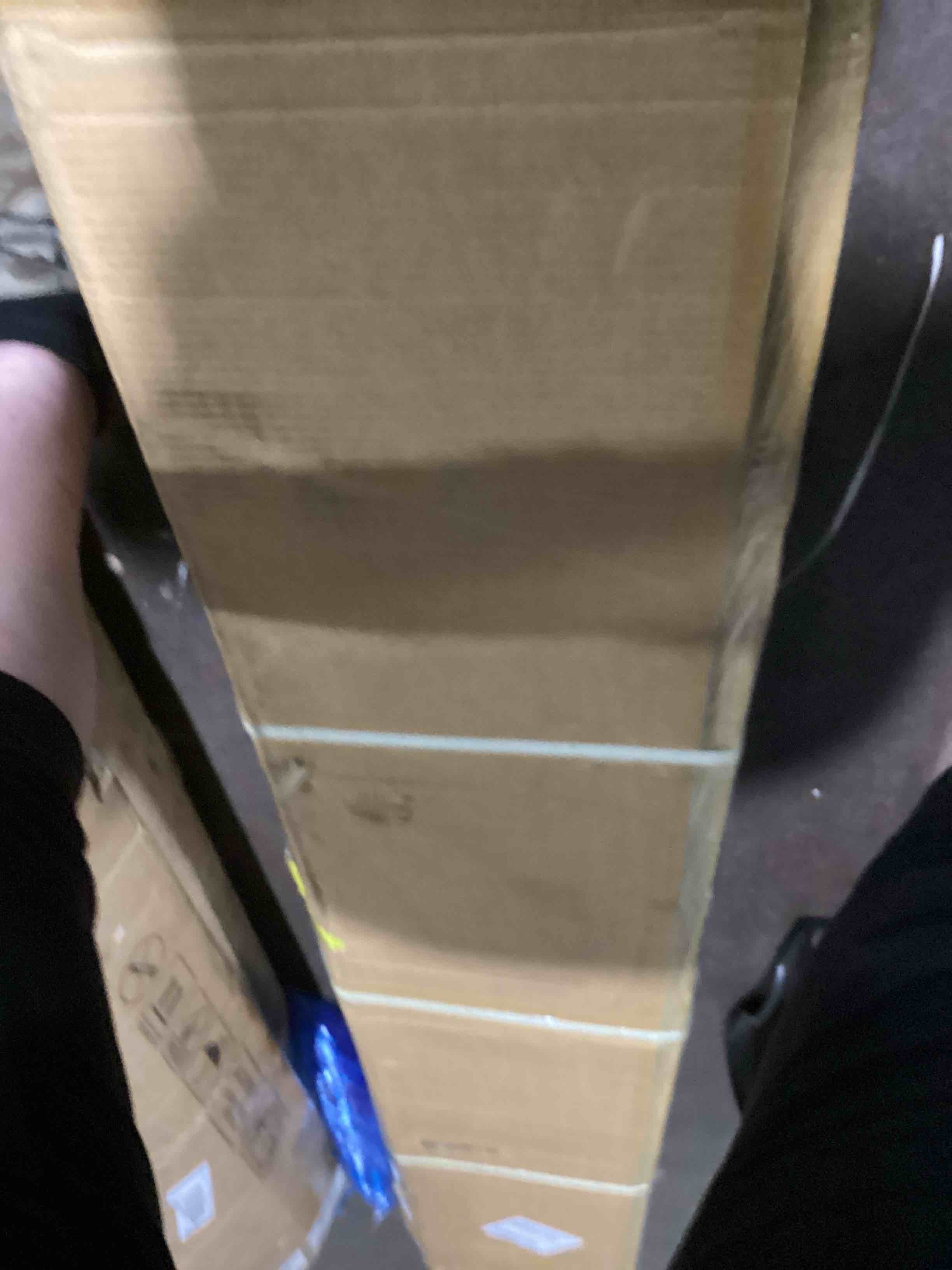 https://s3.amazonaws.com/lotting-images-prod/bidfta/GRA3558297_1751997461290.jpeg
