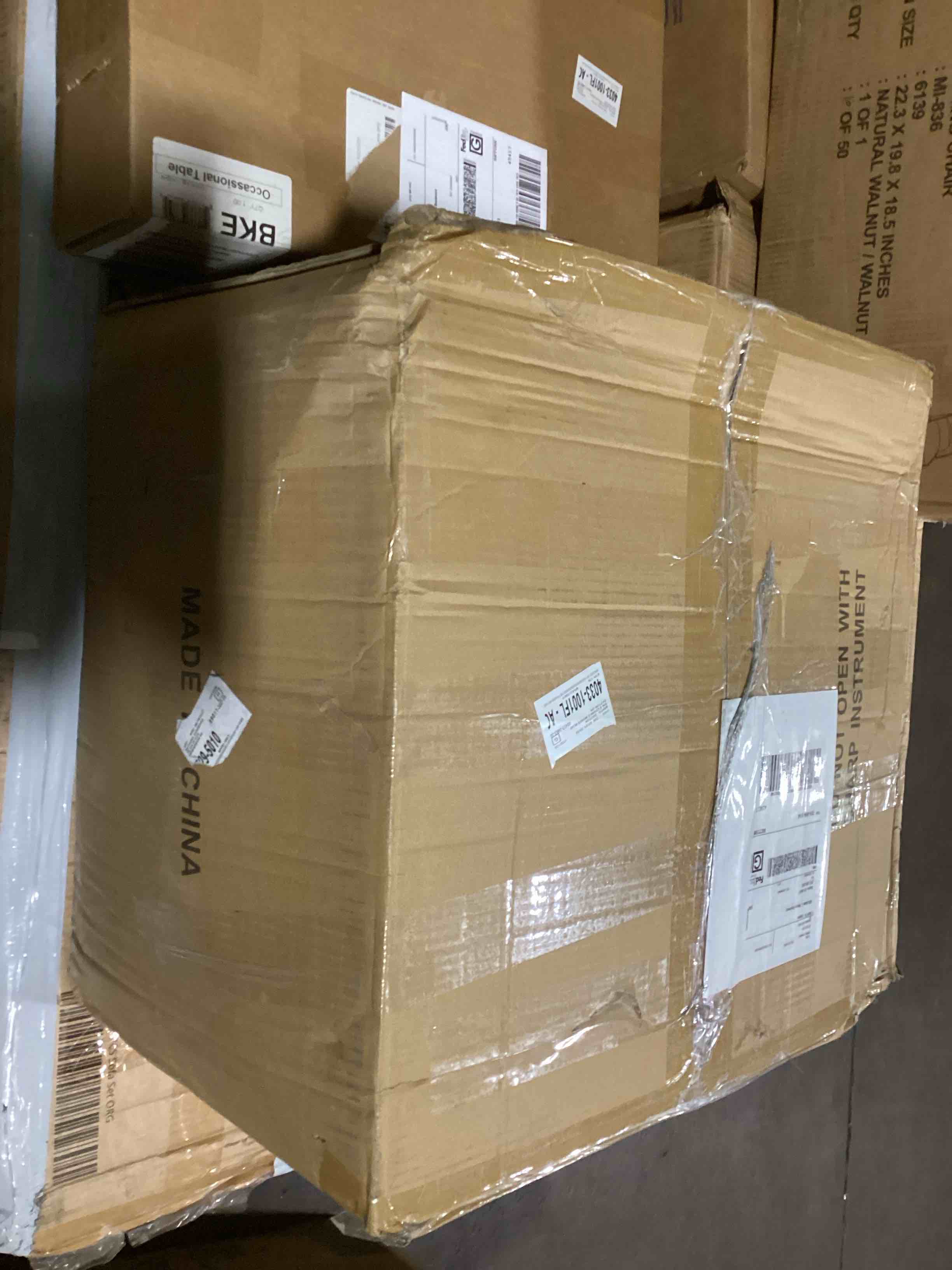 https://s3.amazonaws.com/lotting-images-prod/bidfta/GRA3558335_1752149448845.jpeg