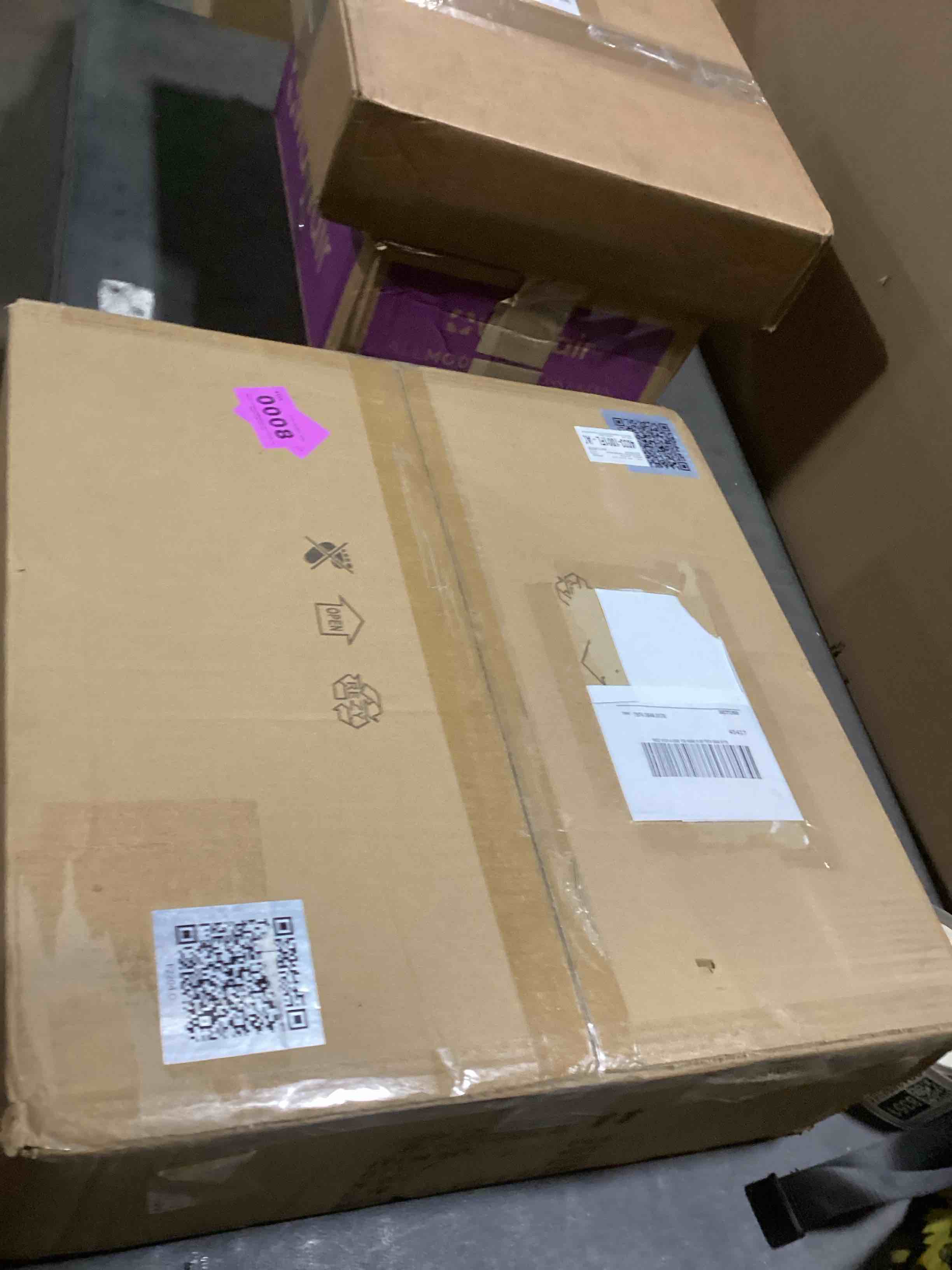 https://s3.amazonaws.com/lotting-images-prod/bidfta/GRA3558348_1752155331843.jpeg