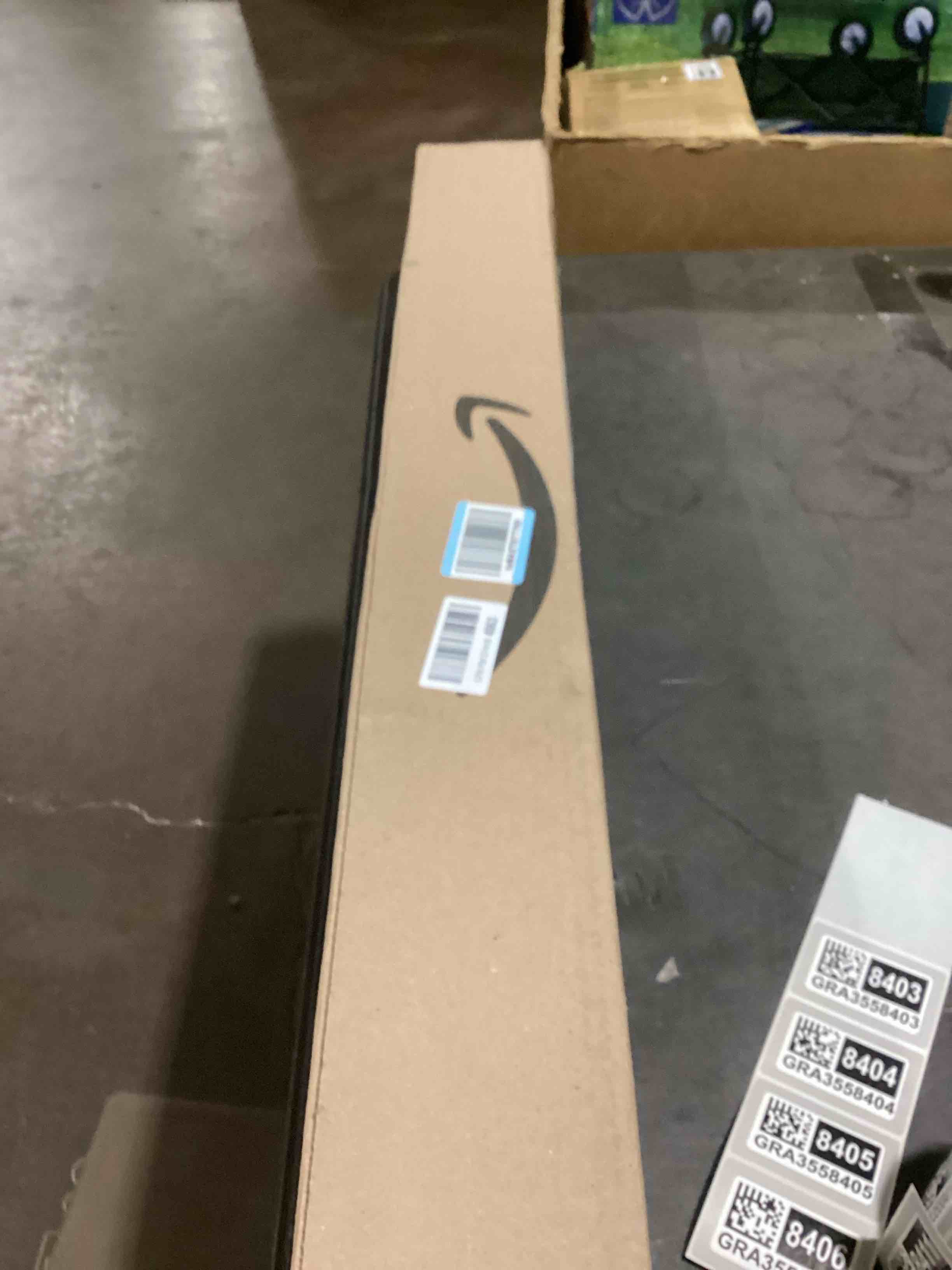 https://s3.amazonaws.com/lotting-images-prod/bidfta/GRA3558403_1752167908987.jpeg