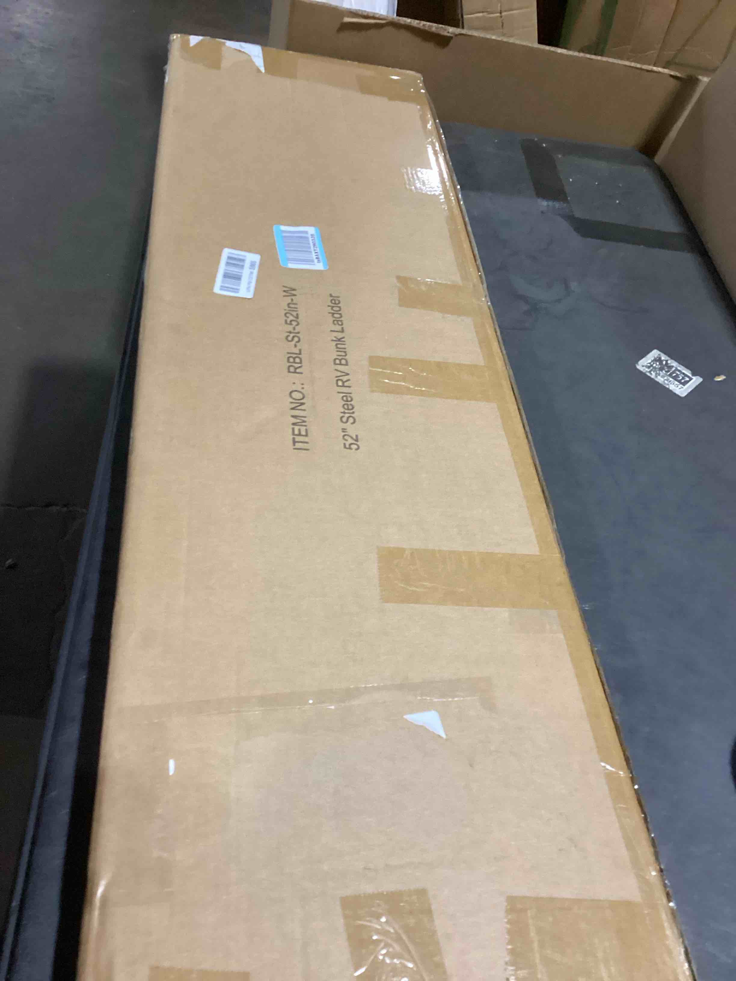 https://s3.amazonaws.com/lotting-images-prod/bidfta/GRA3558409_1752170255497.jpeg