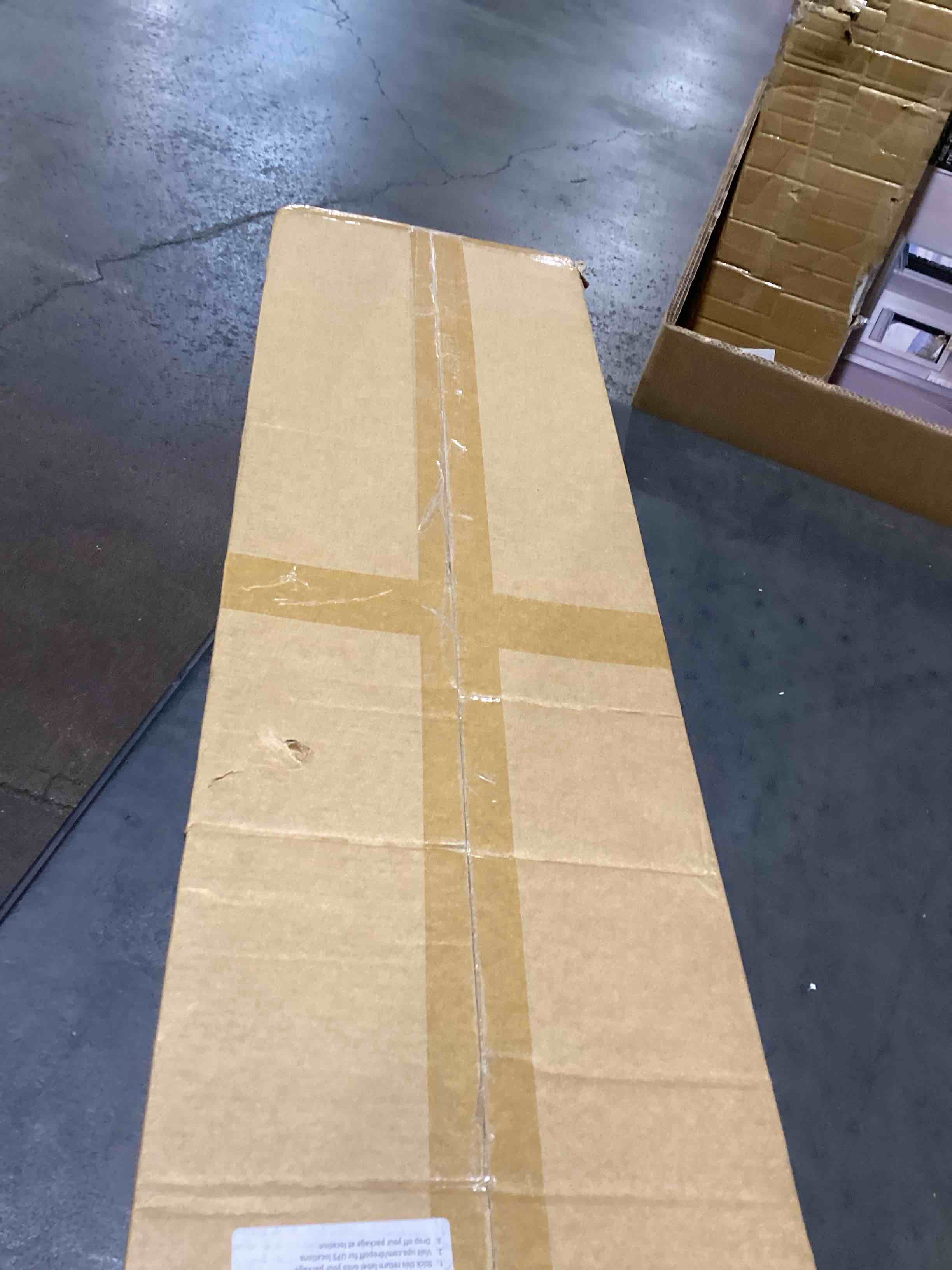 https://s3.amazonaws.com/lotting-images-prod/bidfta/GRA3558515_1752248361366.jpeg